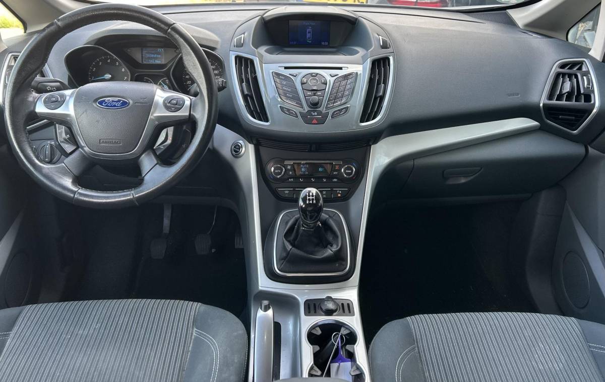 Ford C-MAX Ford C-Max 1.6 Titanium 125PK | Trekhaak | 2e Eigenaar | NL AUTO | NAP | Parkeersensoren | Navigatie | Climate Control | Cruise Control | Voorruitverwarming | 2 Sleutels |