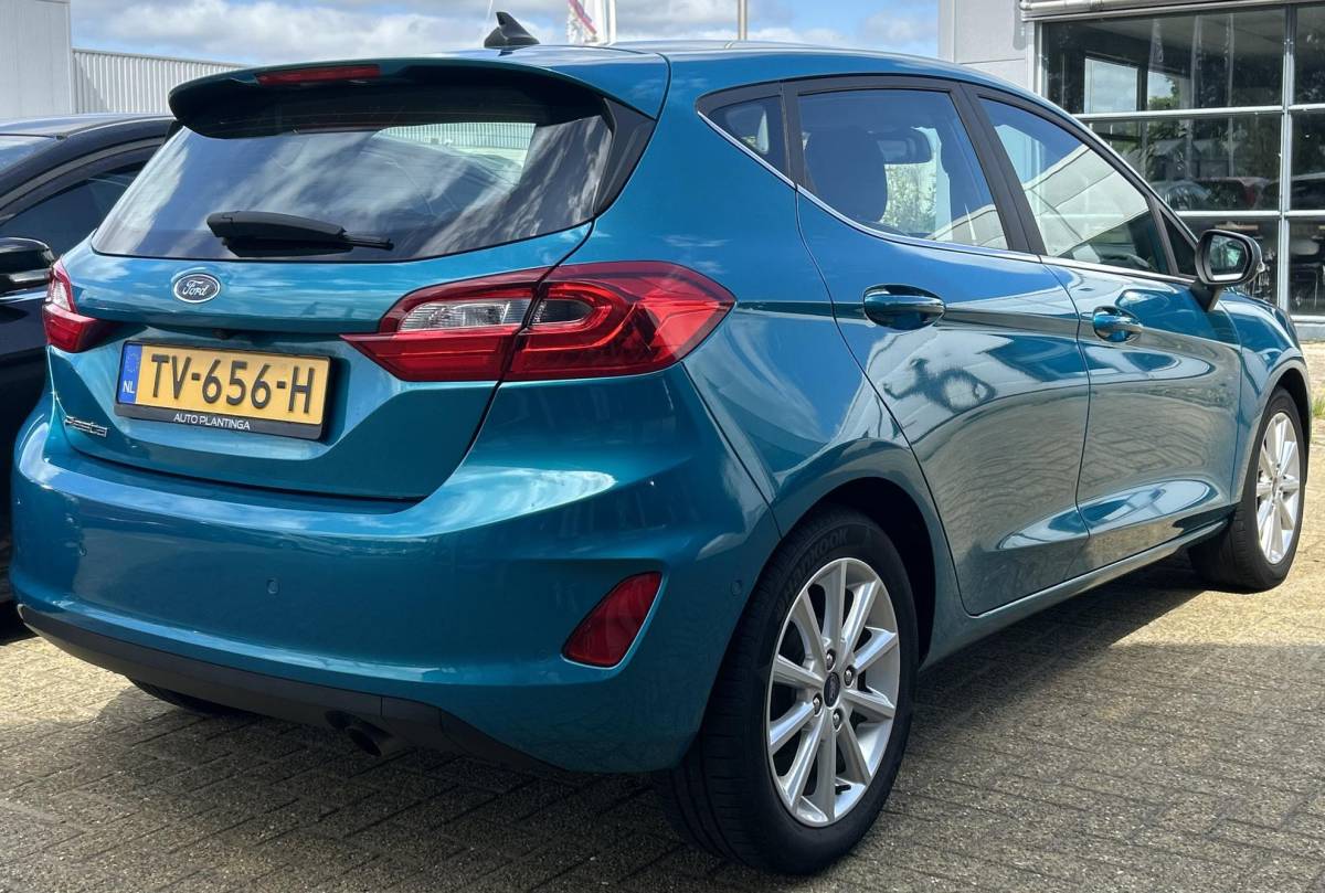 Ford Fiesta Ford Fiesta 1.0 EcoBoost Titanium 101PK | LUXE | Achteruitrijcamera | B&O Audio | Climate Control | Navigatie | Adaptive Cruise Control | Voorruitverwarming | Parkeersensoren Voor en Achter | Lichtmetalen Velgen | 2 Sleutels | DAB+ | NAP |