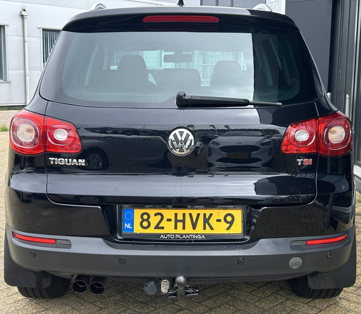 Volkswagen Tiguan Volkswagen Tiguan 1.4 TSI Sport&Style 4Motion 150PK | Nette Staat | Trekhaak | 2000KG Trekgewicht | NL AUTO |  NIEUWE APK | Achteruitrijcamera | Parkeersensoren Voor en Achter | Lederen Bekleding | Stoelverwarming | Climate Control | Cruise Control | 2 Sleutels |