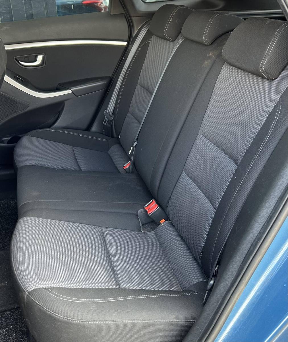 Hyundai i30 Hyundai i30 Wagon 1.6 GDI Business Edition 135PK | Volledige Onderhoudshistorie | Nette Staat | NL AUTO | NAP | Trekhaak | Achteruitrijcamera | Parkeersensoren Voor en Achter | Navigatie | Climate Control | 2 Sleutel |