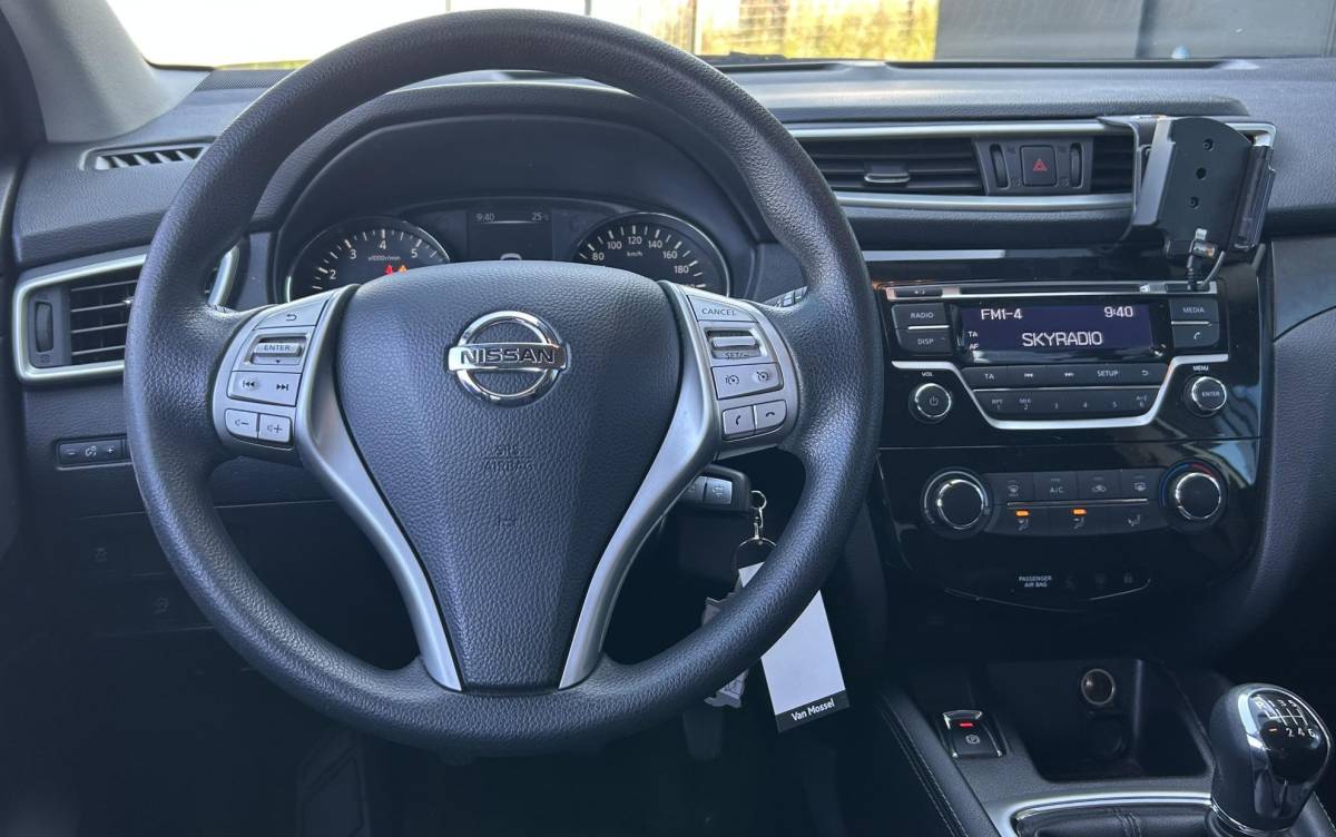 Nissan QASHQAI Nissan Qashqai 1.2 Visia 116PK | NL AUTO | NAP | Trekhaak | Airco | Cruise Control | Lichtmetalen Velgen | APK tot 18-07-2027 |