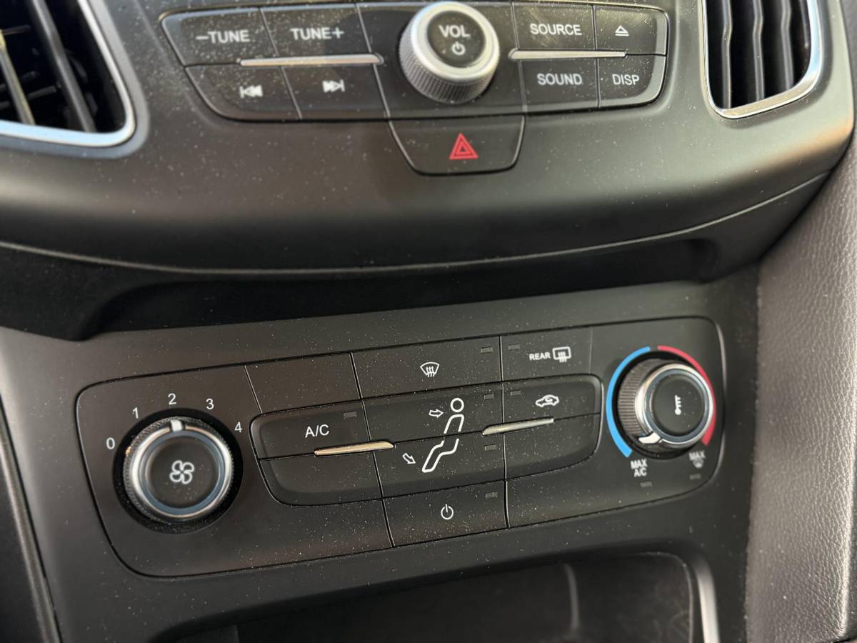 Ford Focus Ford Focus 1.0 Lease Edition 125PK | 2e Eigenaar | NL AUTO | NAP | Trekhaak | Navigatie | Airco | Cruise Control | Parkeersensoren | Lichtmetalen Velgen | APK tot 04-05-2027 |