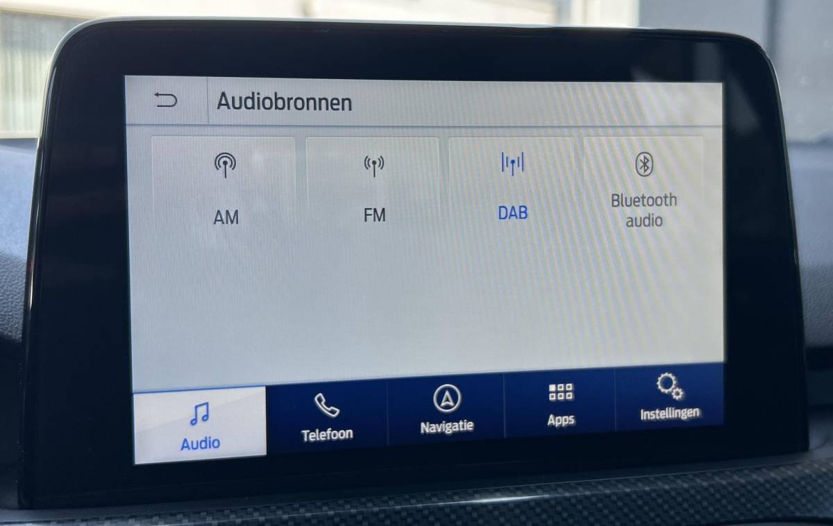 Ford Focus Ford Focus 1.0 EcoBoost ST Line Business | 2e Eigenaar | NL AUTO | PANO | Nieuw 18 Inch Velgen + Nieuwe Michelin Banden | Achteruitrijcamera | Keyless Entry | Navigatie | DAB+ | B&O Audio | LED | Stoelverwarming | Stuurverwarming | Voorruitverwarming | Climate Control | Apple Carplay & Android Auto | Privacy Glass | Parkeersensoren Voor en Achter | 2 Sleutels | APK tot 02-05-2027 |