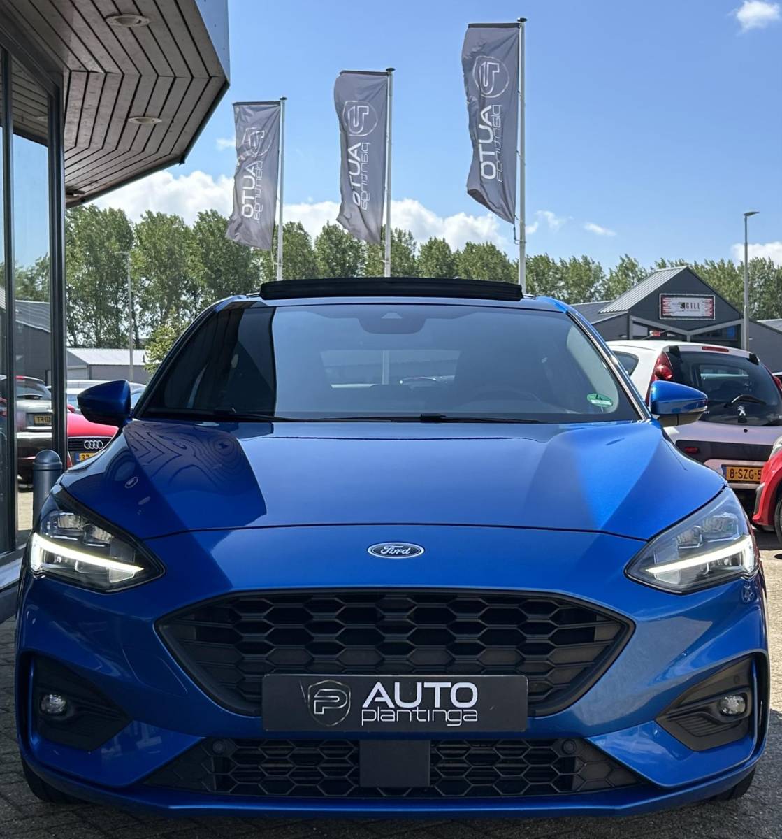 Ford Focus Ford Focus 1.0 EcoBoost ST Line Business | 2e Eigenaar | NL AUTO | PANO | Nieuw 18 Inch Velgen + Nieuwe Michelin Banden | Achteruitrijcamera | Keyless Entry | Navigatie | DAB+ | B&O Audio | LED | Stoelverwarming | Stuurverwarming | Voorruitverwarming | Climate Control | Apple Carplay & Android Auto | Privacy Glass | Parkeersensoren Voor en Achter | 2 Sleutels | APK tot 02-05-2027 |