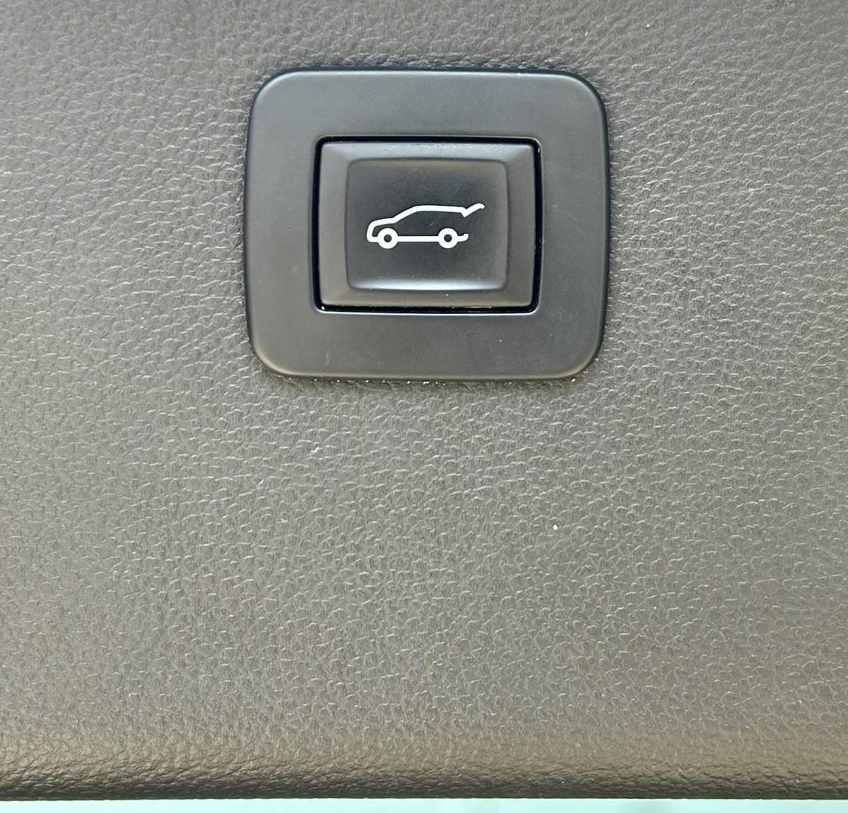 Opel Astra Opel Astra Sports Tourer 1.4 Innovation 150PK | 2e Eigenaar | NL AUTO | NAP | Achteruitrijcamera | Elektrische Trekhaak | Parkeersensoren Voor en Achter | 2 Sleutels |