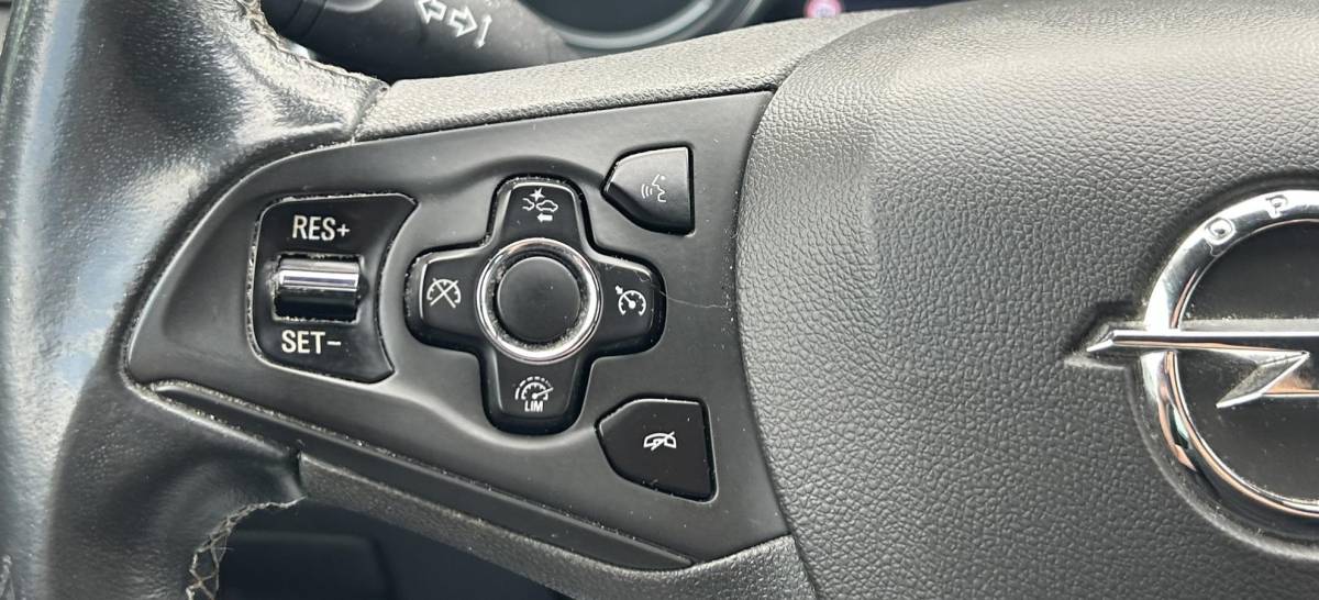 Opel Astra Opel Astra Sports Tourer 1.4 Innovation 150PK | 2e Eigenaar | NL AUTO | NAP | Achteruitrijcamera | Elektrische Trekhaak | Parkeersensoren Voor en Achter | 2 Sleutels |