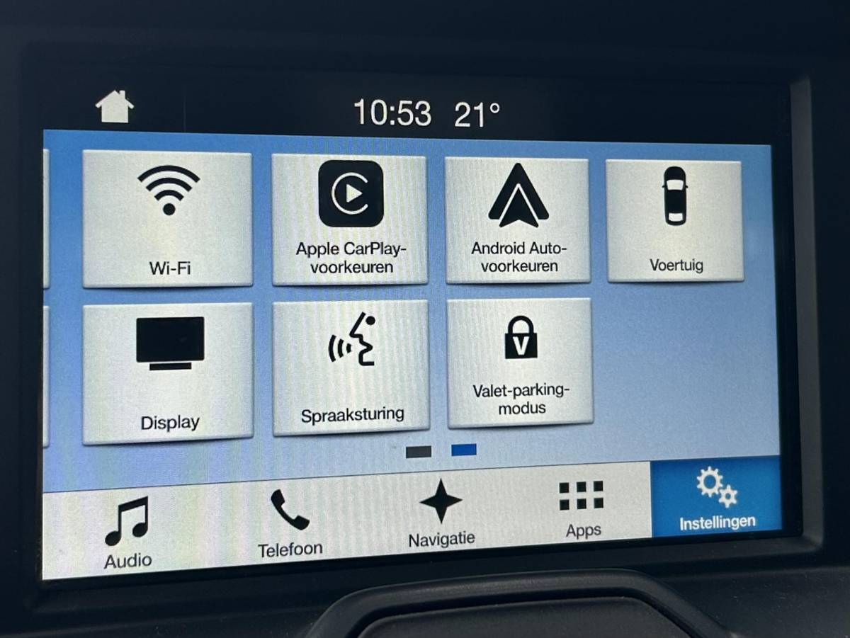 Ford Transit Ford Transit 350 2.0 TDCI L3H2 Trend 131PK | 1e Eigenaar | NL AUTO | NAP | Trekhaak | Achteruitrijcamera | Parkeersensoren Voor en Achter | Airco | Cruise Control | Navigatie | Apple Carplay | Andriod Auto | Nieuwe APK | LETOP: Auto is in de laadruimte niet schoon en reclame stickers zijn nog zichtbaar |