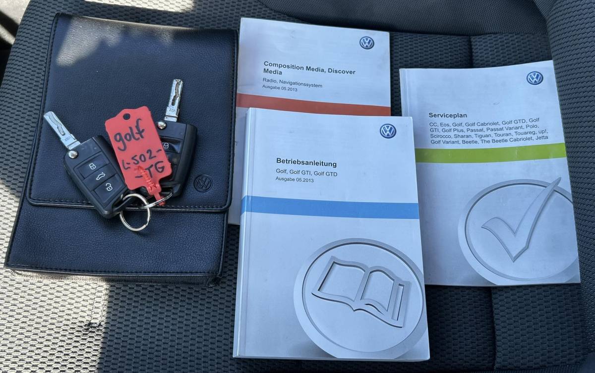 Volkswagen Golf Volkswagen Golf 1.4 TSI ACT Highline Edition 40 | 140PK | Nette Staat | Navigatie | Stoelverwarming | Climate Control | Parkeersensoren Voor en Achter | Lichtmetalen Velgen |