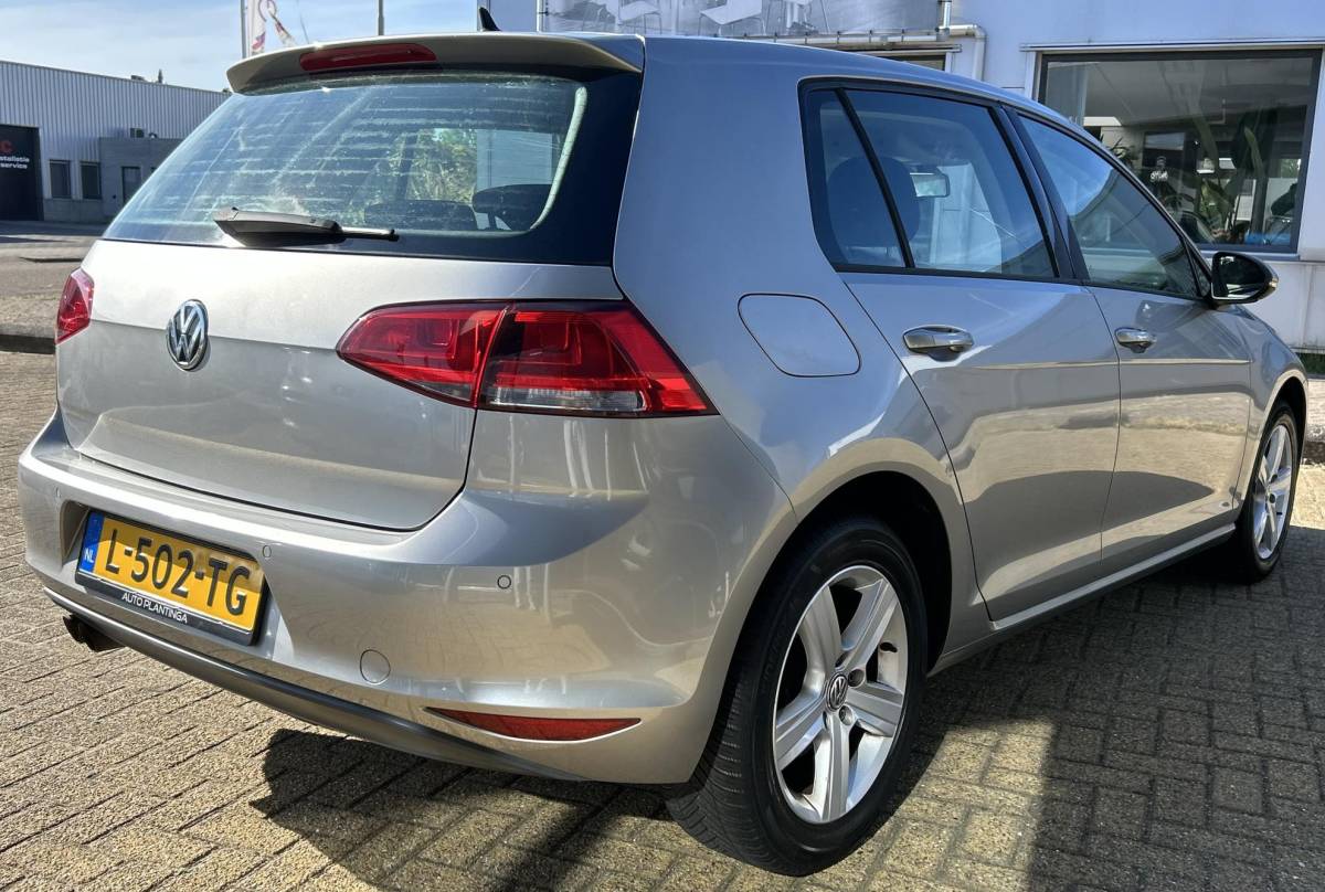 Volkswagen Golf Volkswagen Golf 1.4 TSI ACT Highline Edition 40 | 140PK | Nette Staat | Navigatie | Stoelverwarming | Climate Control | Parkeersensoren Voor en Achter | Lichtmetalen Velgen |