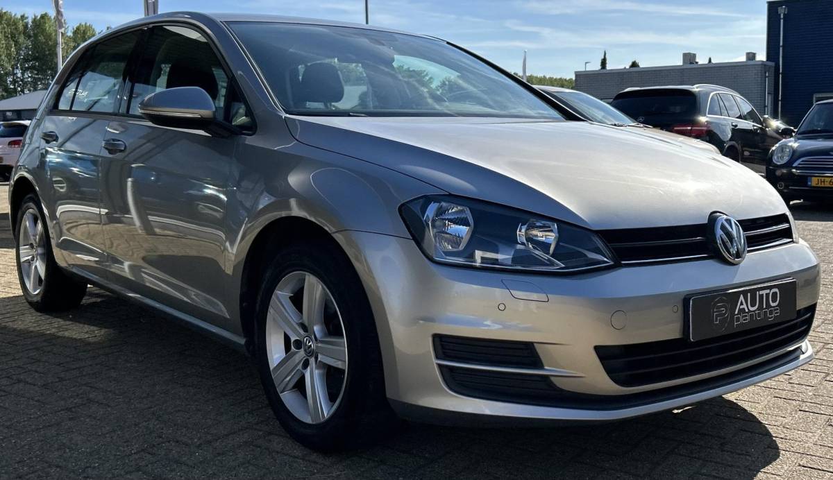 Volkswagen Golf Volkswagen Golf 1.4 TSI ACT Highline Edition 40 | 140PK | Nette Staat | Navigatie | Stoelverwarming | Climate Control | Parkeersensoren Voor en Achter | Lichtmetalen Velgen |