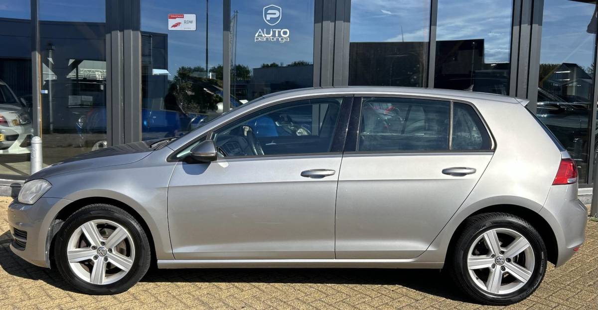 Volkswagen Golf Volkswagen Golf 1.4 TSI ACT Highline Edition 40 | 140PK | Nette Staat | Navigatie | Stoelverwarming | Climate Control | Parkeersensoren Voor en Achter | Lichtmetalen Velgen |