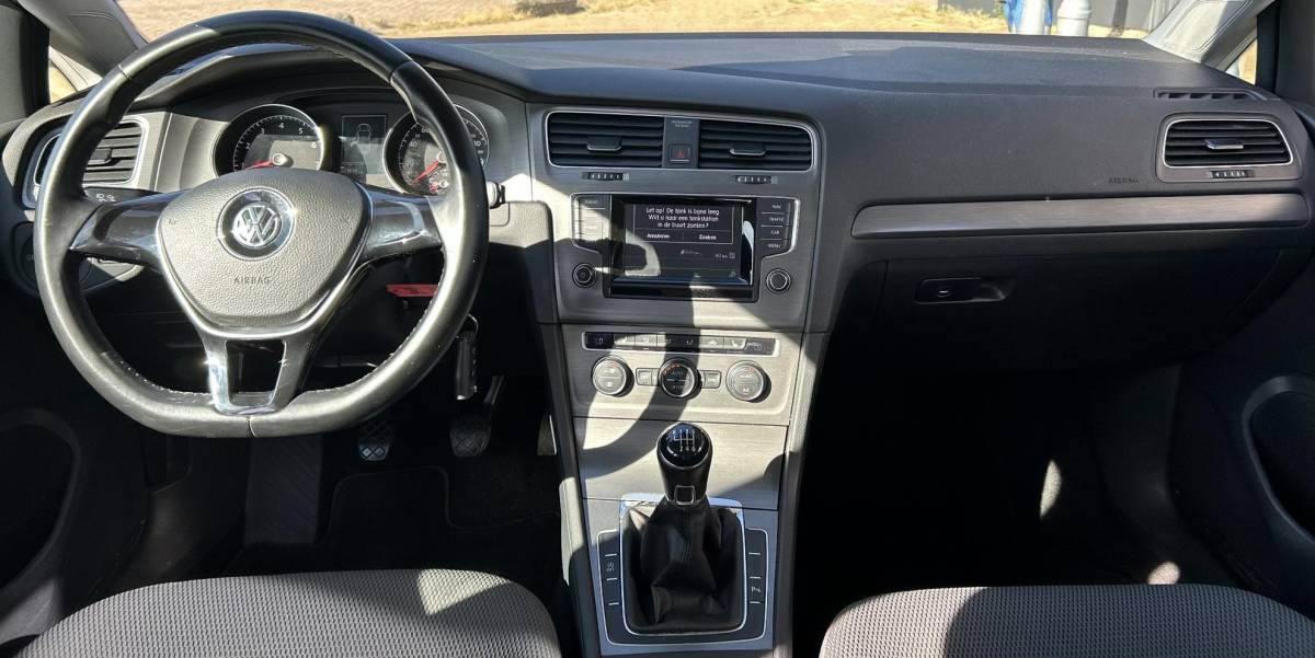 Volkswagen Golf Volkswagen Golf 1.4 TSI ACT Highline Edition 40 | 140PK | Nette Staat | Navigatie | Stoelverwarming | Climate Control | Parkeersensoren Voor en Achter | Lichtmetalen Velgen |