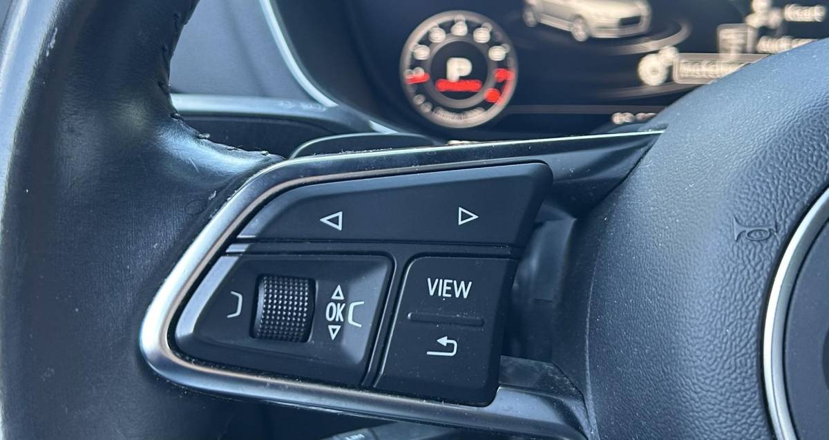 Audi TT Audi TT 1.8 TFSI Pro Line 179PK | AUTOMAAT | ZEER NETTE STAAT! | Volledige Onderhoudshistorie | 06-2026 Groot Onderhoud Gehad | Maxton Pakket | Virtual Cockpit | Apple Carplay & Android Auto | Navigatie | 18 Inch |