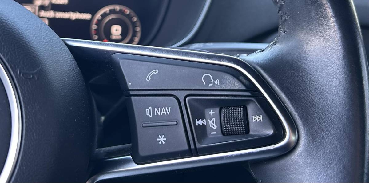 Audi TT Audi TT 1.8 TFSI Pro Line 179PK | AUTOMAAT | ZEER NETTE STAAT! | Volledige Onderhoudshistorie | 06-2026 Groot Onderhoud Gehad | Maxton Pakket | Virtual Cockpit | Apple Carplay & Android Auto | Navigatie | 18 Inch |