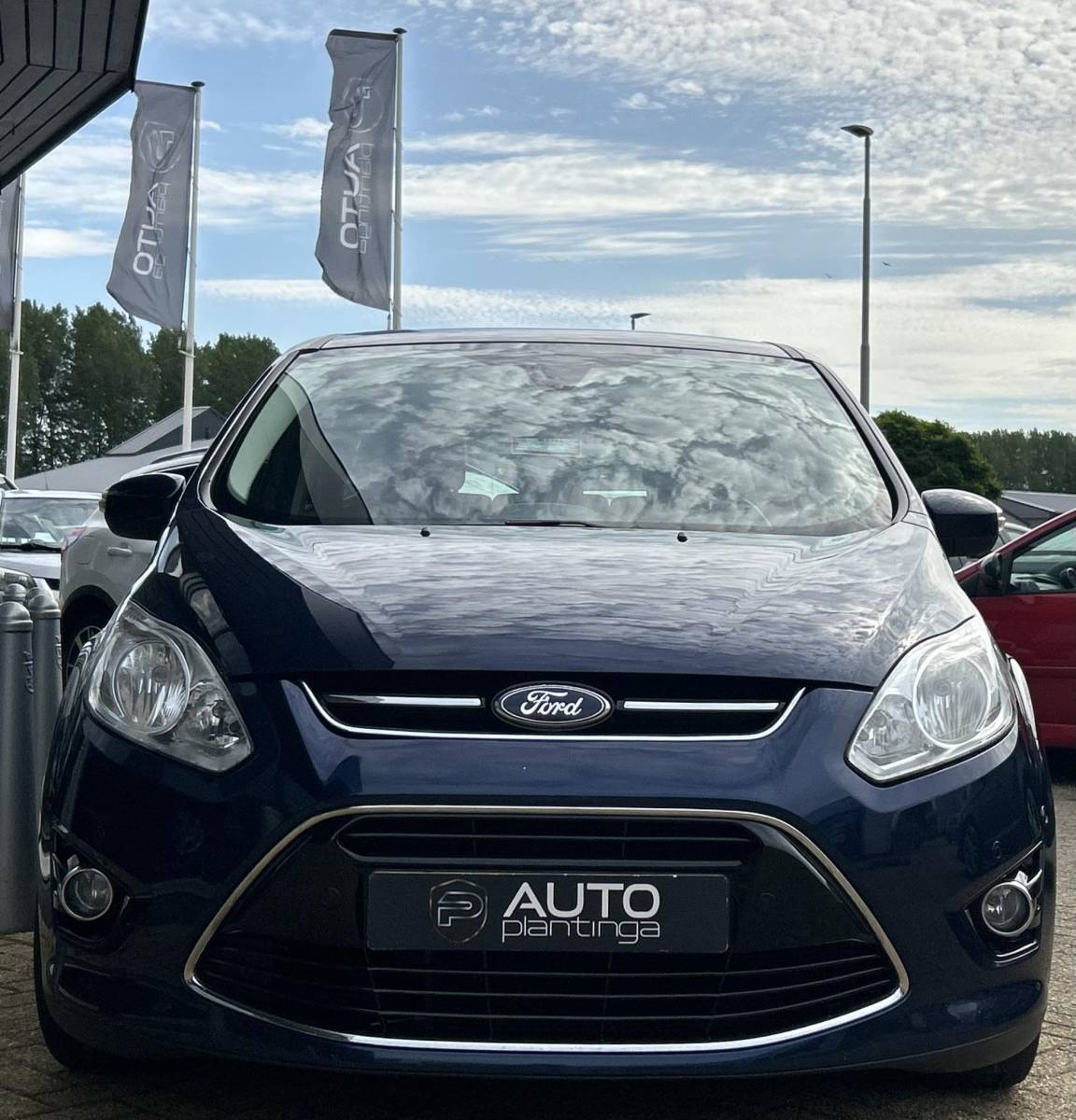 Ford C-MAX Ford C-Max 1.0 Titanium 125PK | Nette Staat | 2e Eigenaar | NL AUTO | Onderhoudshistorie | Achteruitrijcamera | Parkeersensoren | SONY Audio | Climate Control | Cruise Control | Lichtmetalen Velgen | 2 Sleutels |
