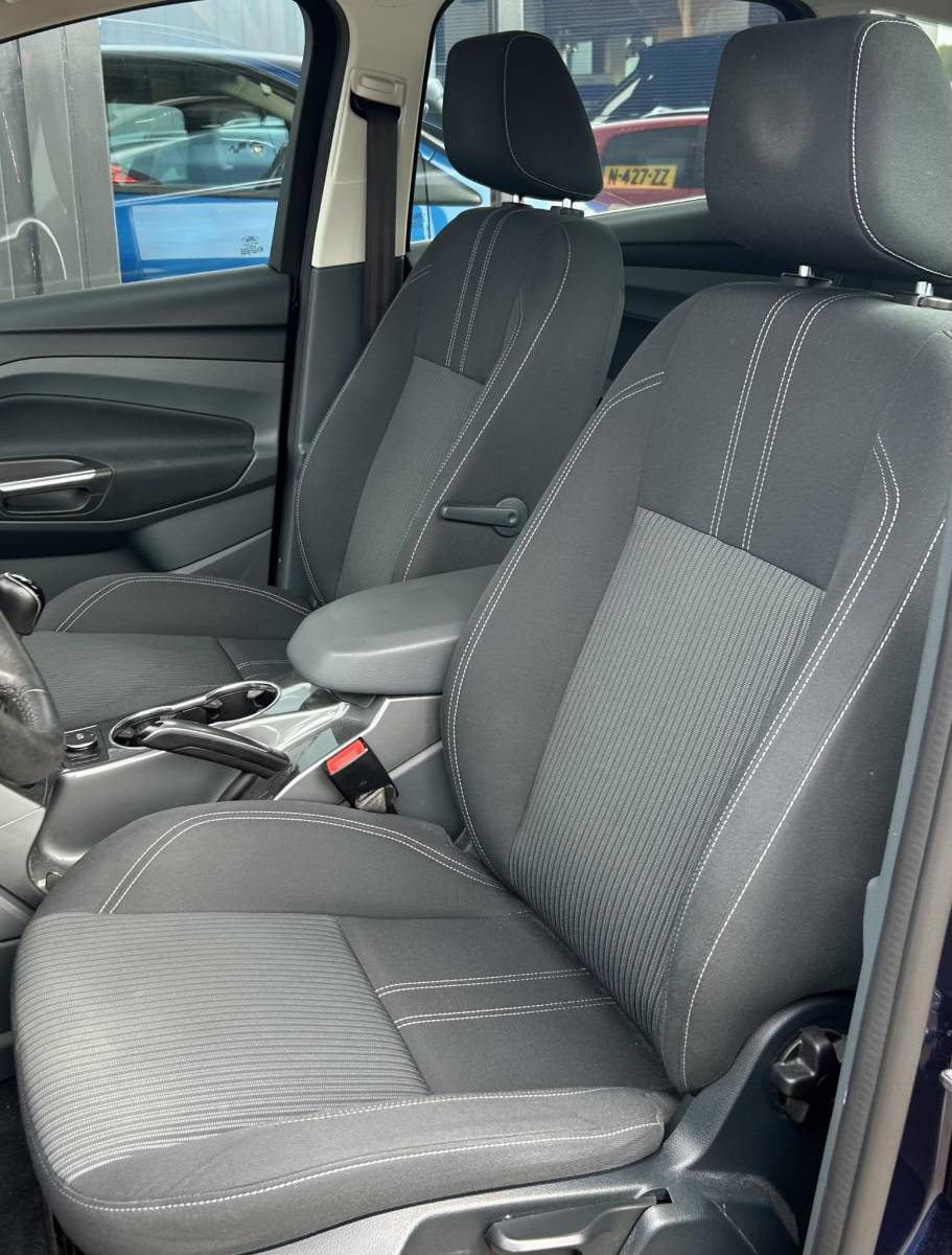 Ford C-MAX Ford C-Max 1.0 Titanium 125PK | Nette Staat | 2e Eigenaar | NL AUTO | Onderhoudshistorie | Achteruitrijcamera | Parkeersensoren | SONY Audio | Climate Control | Cruise Control | Lichtmetalen Velgen | 2 Sleutels |