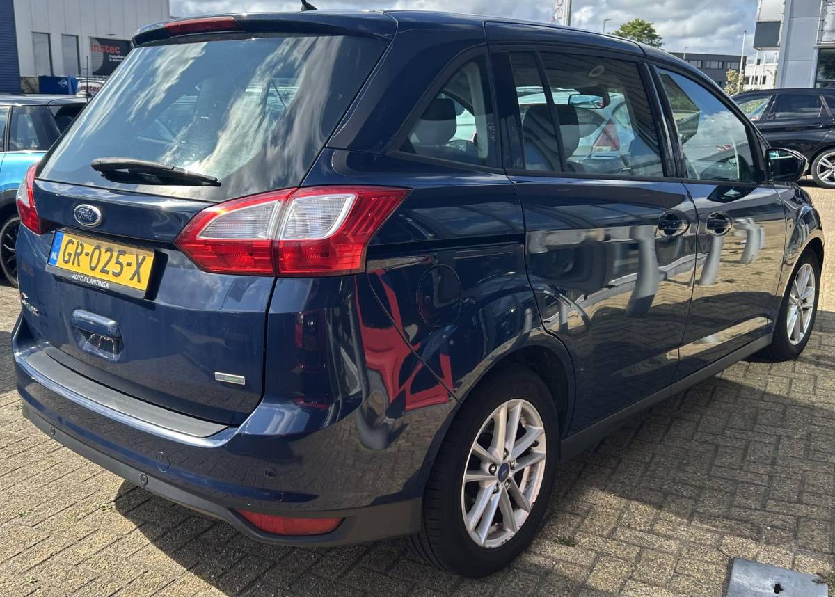Ford Grand C-Max Ford Grand C-Max 1.0 Trend 7p. 125PK | 7 Persoons | NL AUTO | NAP | Navigatie | Airco | Parkeersensoren | Cruise Control | 2 Sleutels |