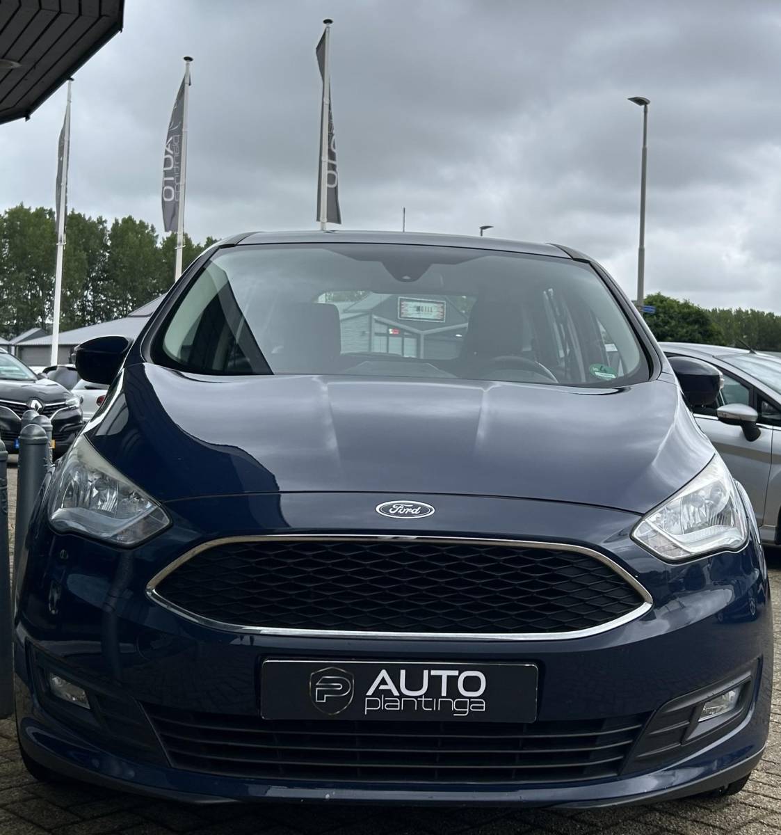 Ford Grand C-Max Ford Grand C-Max 1.0 Trend 7p. 125PK | 7 Persoons | NL AUTO | NAP | Navigatie | Airco | Parkeersensoren | Cruise Control | 2 Sleutels |