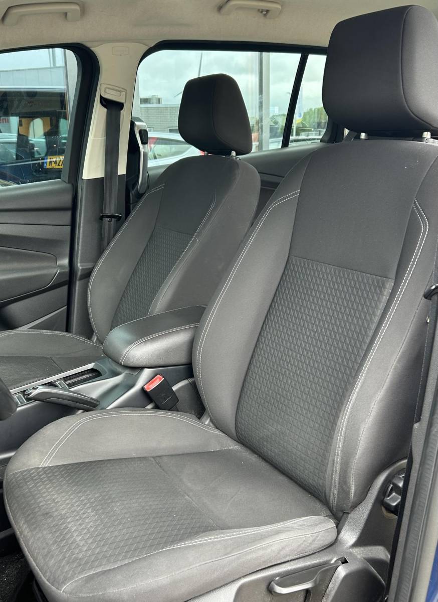 Ford Grand C-Max Ford Grand C-Max 1.0 Trend 7p. 125PK | 7 Persoons | NL AUTO | NAP | Navigatie | Airco | Parkeersensoren | Cruise Control | 2 Sleutels |