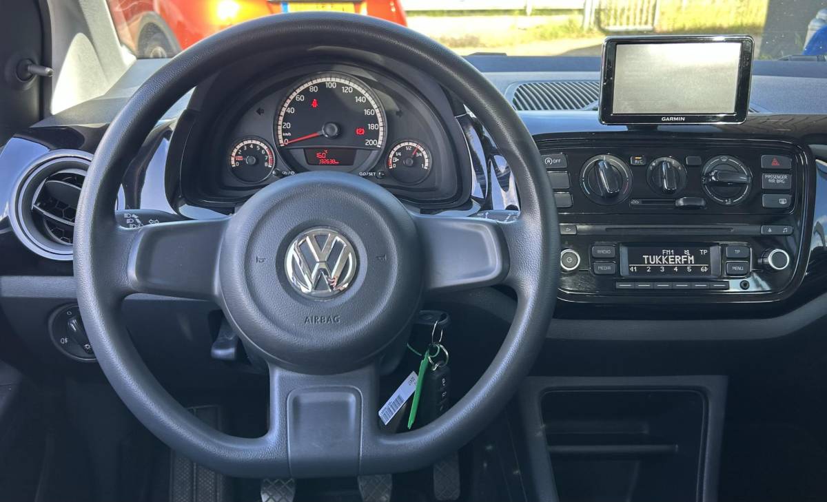 Volkswagen up! Volkswagen Up! 1.0 move up! BlueMotion | ZEER NETTE STAAT | Volledige Onderhoudshistorie + Facturen | NL AUTO | NAP | 5 Deurs | Navigatie | Airco |