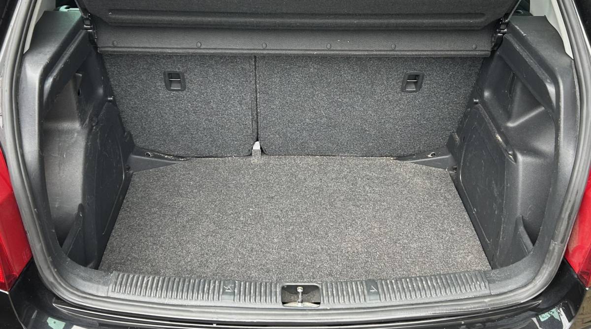 Škoda Fabia Skoda Fabia 1.2 TSI Dynamic 105PK | NL AUTO | Trekhaak | Onderhoudshistorie | Climate Control | Cruise Control | 2 Sleutels | Armsteun |