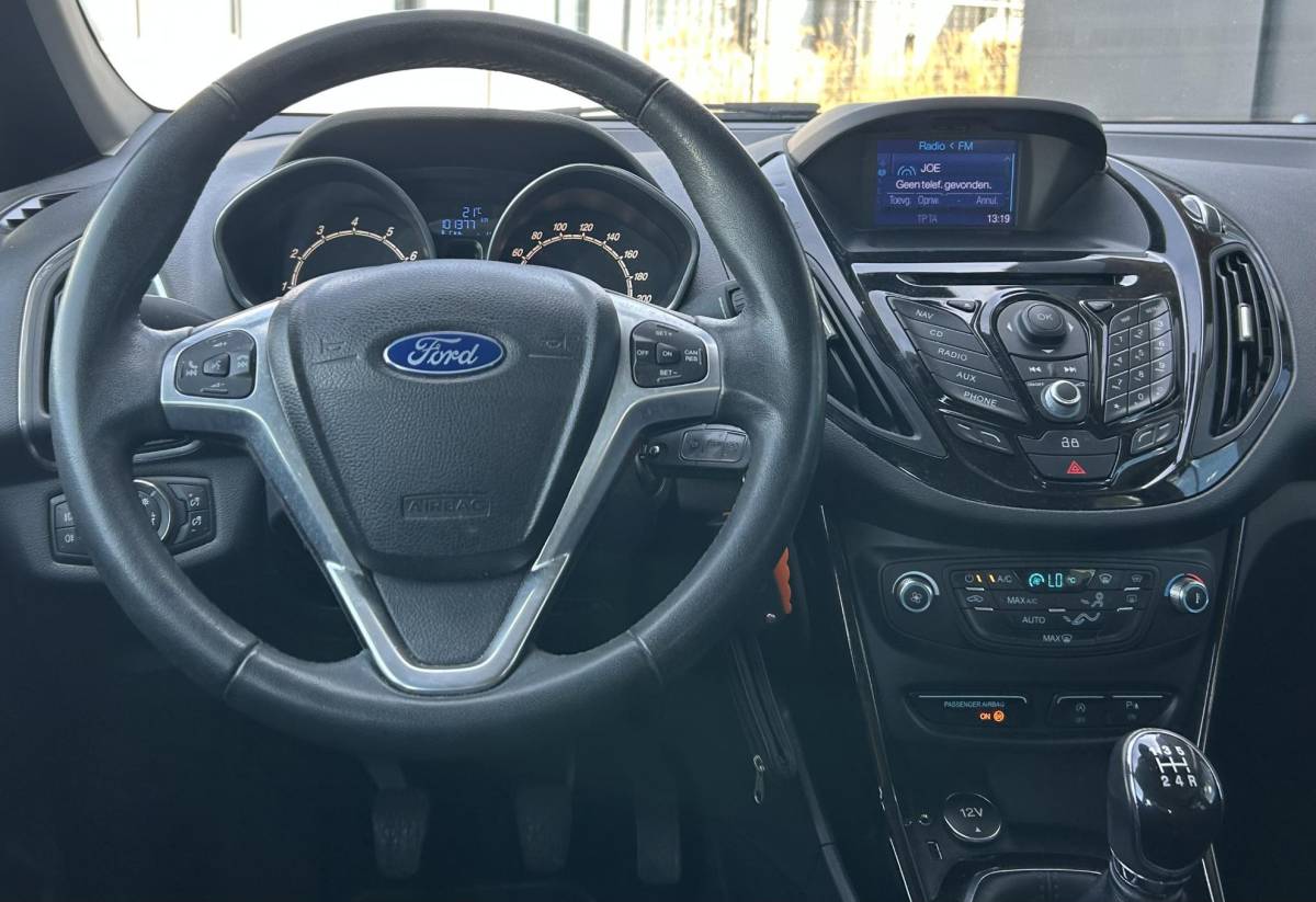 Ford B-MAX Ford B-Max 1.0 EcoBoost Titanium 101PK | 1e Eigenaar | NL AUTO | NAP | Trekhaak | Achteruitrijcamera | Parkeersensoren Voor en Achter | Voorruitverwarming | Climate Control | Cruise Control | 2 Sleutels |