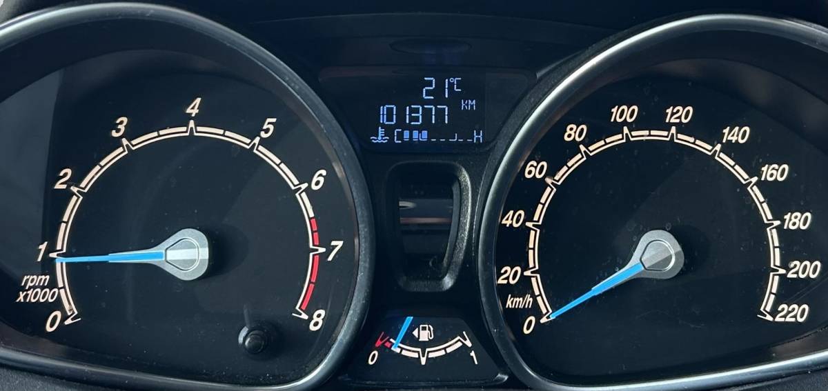 Ford B-MAX Ford B-Max 1.0 EcoBoost Titanium 101PK | 1e Eigenaar | NL AUTO | NAP | Trekhaak | Achteruitrijcamera | Parkeersensoren Voor en Achter | Voorruitverwarming | Climate Control | Cruise Control | 2 Sleutels |