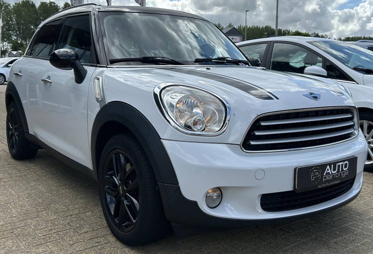 MINI Countryman MINI Countryman 1.6 Cooper Salt 122PK | Nette Staat | Onderhoudshistorie | Airco | Stoelverwarming | Lichtmetalen Velgen | 2 Sleutels | Two Tone |
