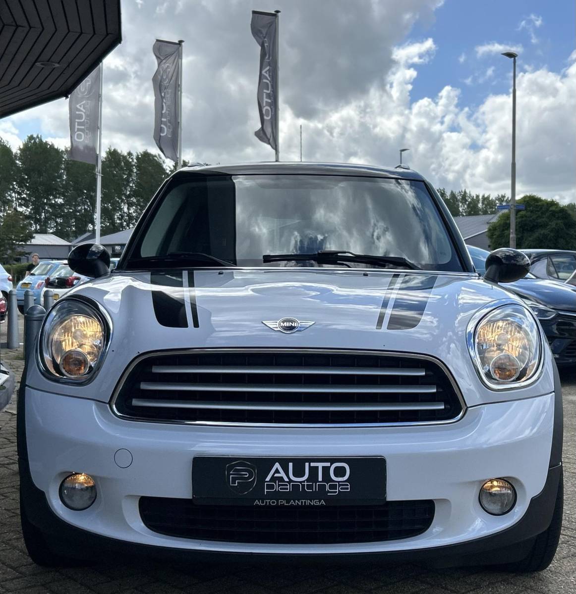 MINI Countryman MINI Countryman 1.6 Cooper Salt 122PK | Nette Staat | Onderhoudshistorie | Airco | Stoelverwarming | Lichtmetalen Velgen | 2 Sleutels | Two Tone |