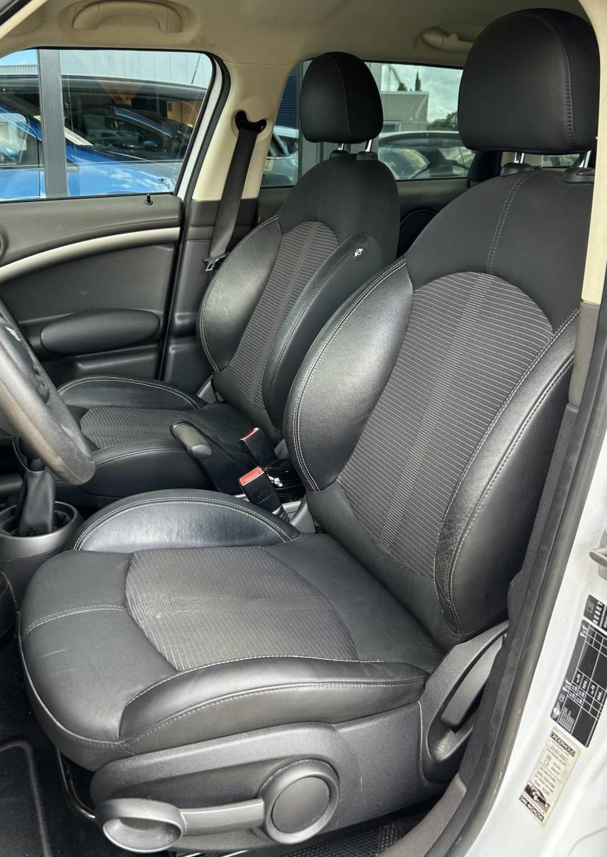 MINI Countryman MINI Countryman 1.6 Cooper Salt 122PK | Nette Staat | Onderhoudshistorie | Airco | Stoelverwarming | Lichtmetalen Velgen | 2 Sleutels | Two Tone |