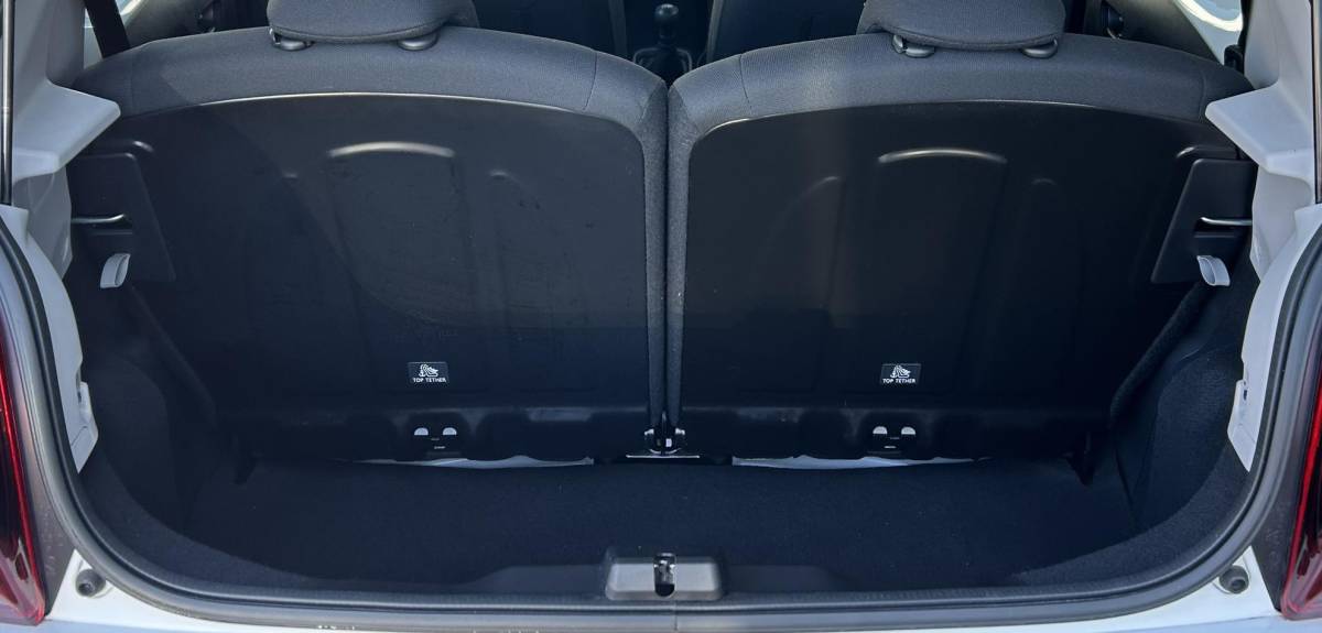Peugeot 108 Peugeot 108 1.0 e-VTi Active | NL AUTO | Onderhoudshistorie | Airco | 5 Deurs | APK tot 20-01-2028 | 2 Sleutels |