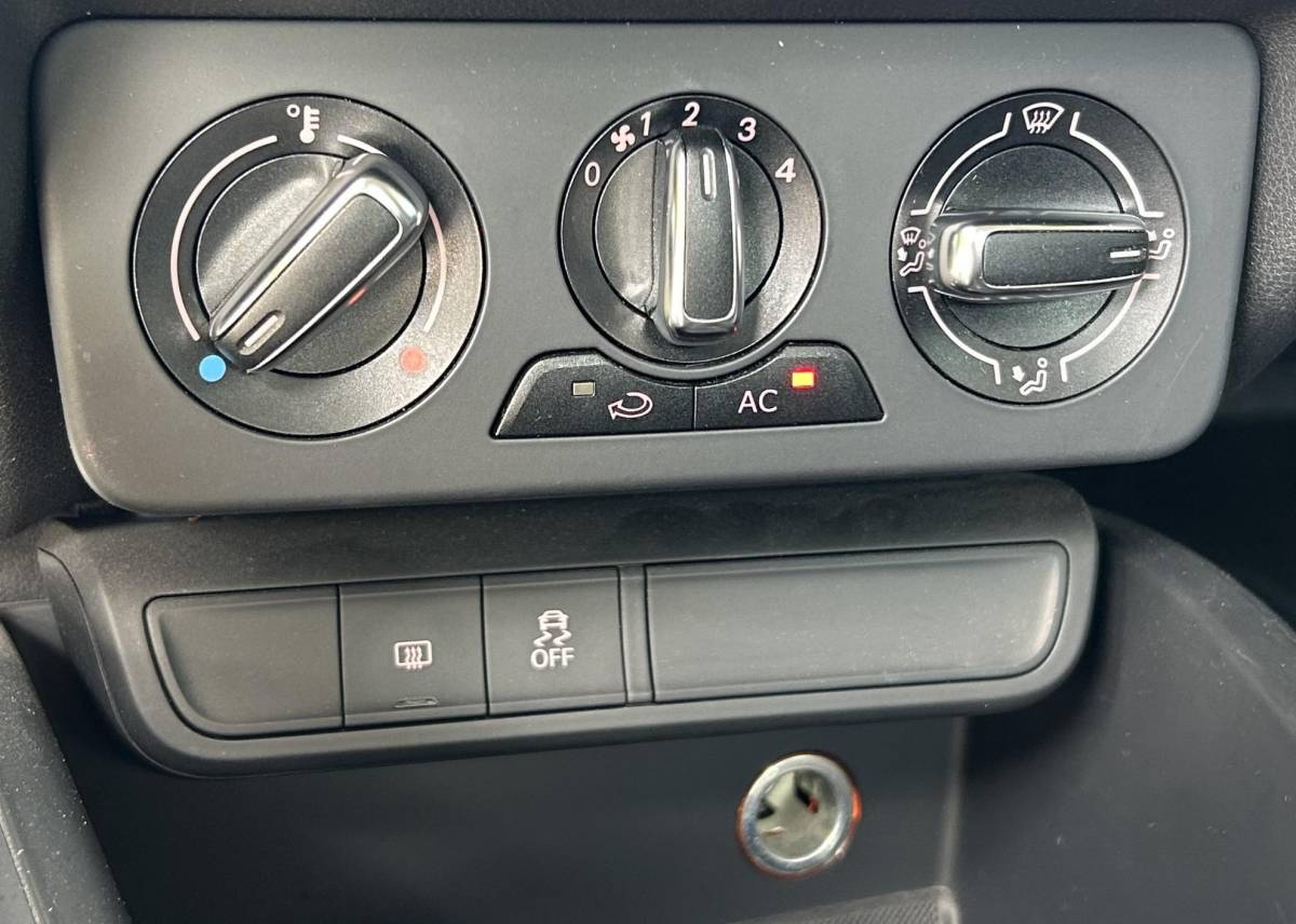 Audi A1 Audi A1 1.2 TFSI Ambition Pro Line Business 86PK | Zeer Nette Staat | 11 Jaar in Bezit Geweest van de Vorige Eigenaar | NL AUTO | Cruise Control | Airco | Armsteun | Lichtmetalen Velgen | APK tot 10-04-2027 |