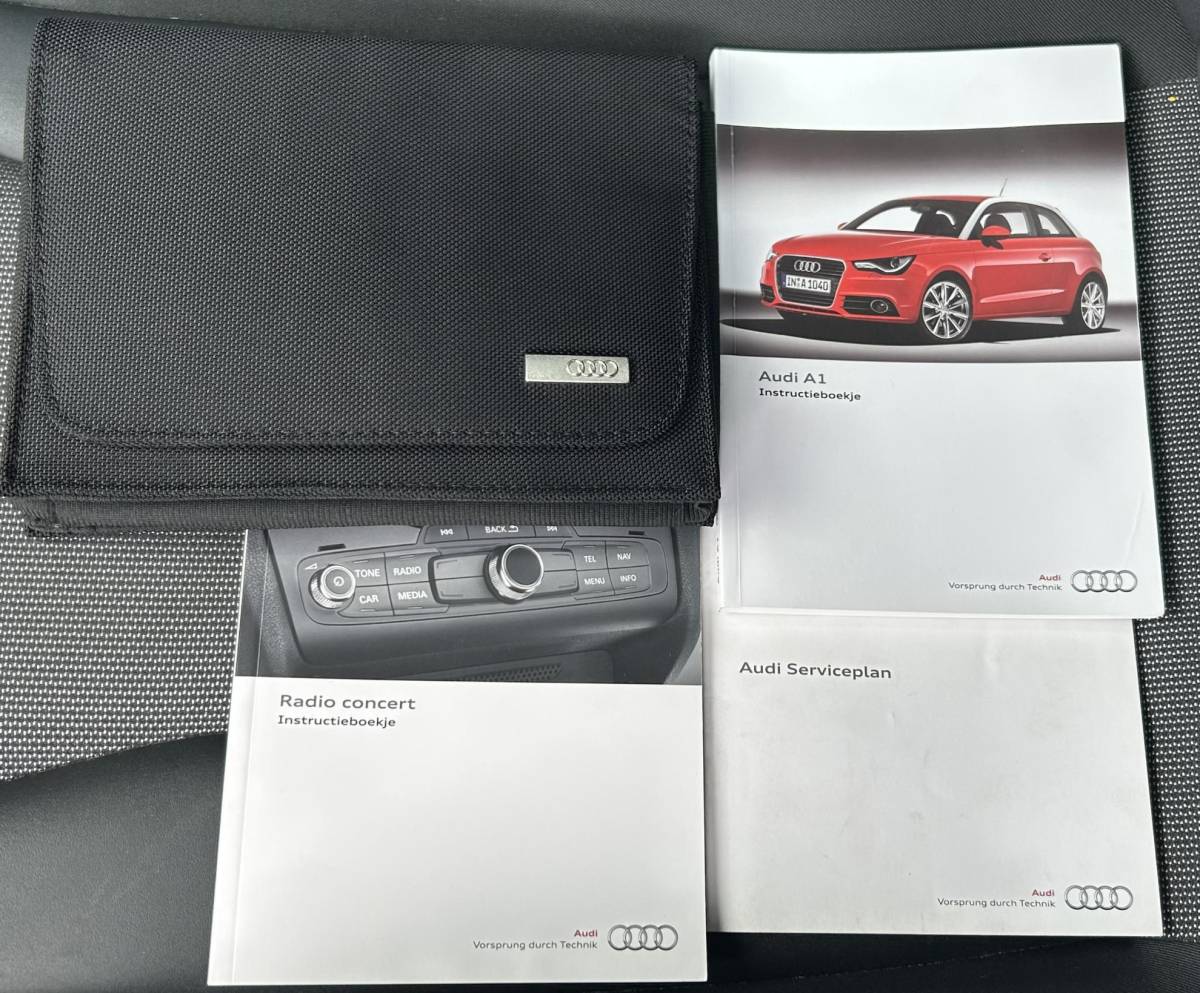 Audi A1 Audi A1 1.2 TFSI Ambition Pro Line Business 86PK | Zeer Nette Staat | 11 Jaar in Bezit Geweest van de Vorige Eigenaar | NL AUTO | Cruise Control | Airco | Armsteun | Lichtmetalen Velgen | APK tot 10-04-2027 |