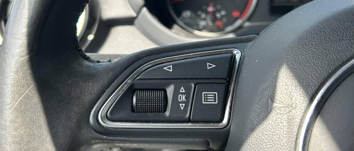 Audi A1 Audi A1 1.2 TFSI Ambition Pro Line Business 86PK | Zeer Nette Staat | 11 Jaar in Bezit Geweest van de Vorige Eigenaar | NL AUTO | Cruise Control | Airco | Armsteun | Lichtmetalen Velgen | APK tot 10-04-2027 |