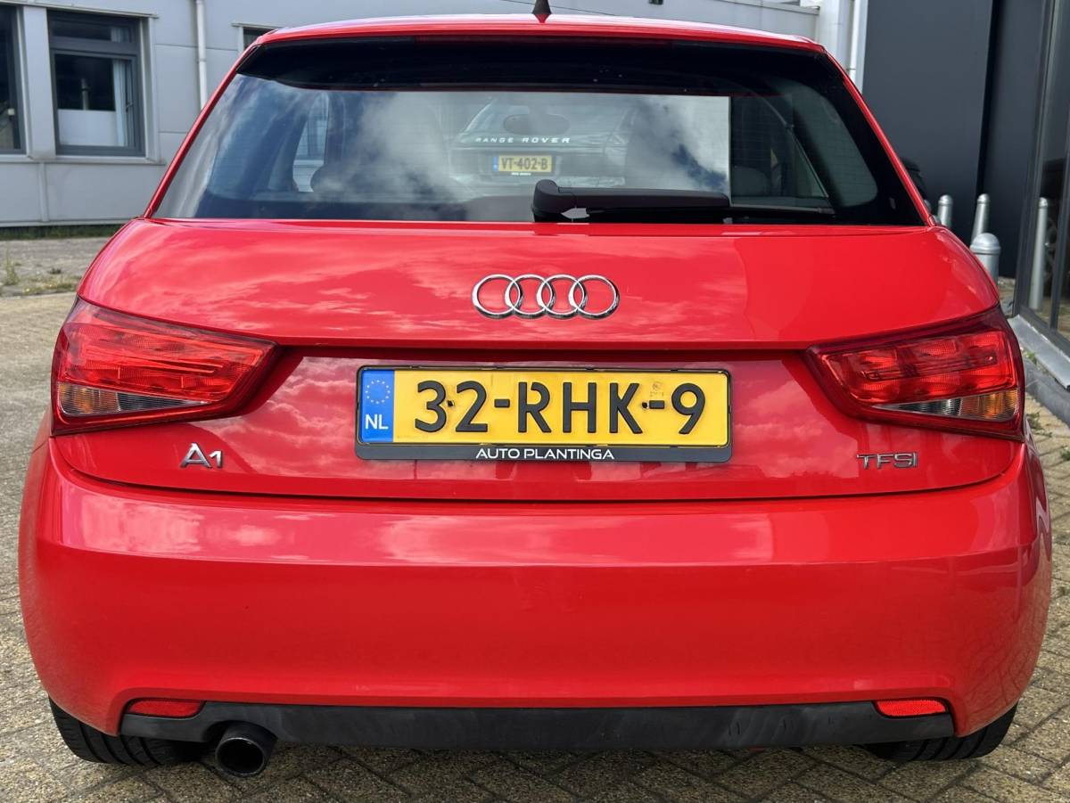 Audi A1 Audi A1 1.2 TFSI Ambition Pro Line Business 86PK | Zeer Nette Staat | 11 Jaar in Bezit Geweest van de Vorige Eigenaar | NL AUTO | Cruise Control | Airco | Armsteun | Lichtmetalen Velgen | APK tot 10-04-2027 |