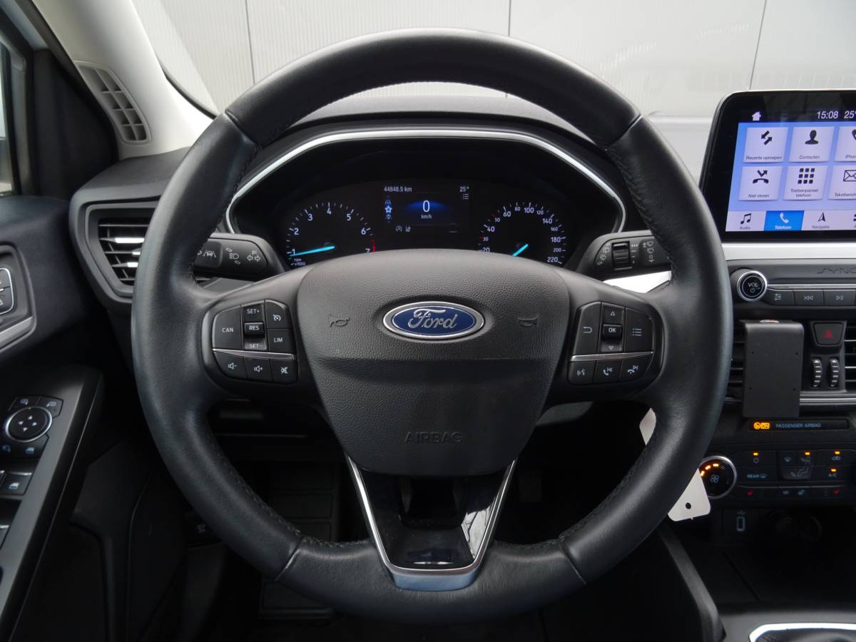 Ford Focus Ford Focus Wagon 1.0 EcoBoost Edition Business * CARPLAY * CAM !!
