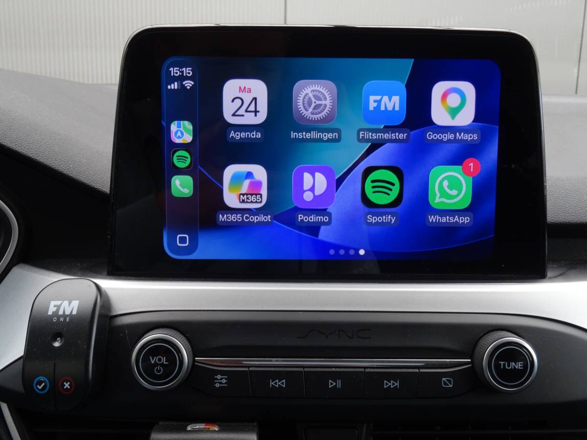 Ford Focus Ford Focus Wagon 1.0 EcoBoost Edition Business * CARPLAY * CAM !!