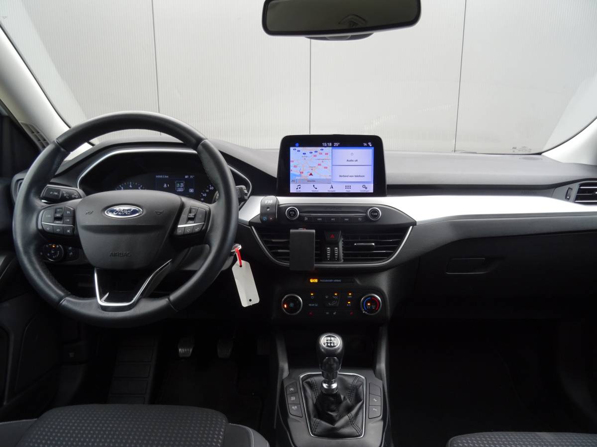 Ford Focus Ford Focus Wagon 1.0 EcoBoost Edition Business * CARPLAY * CAM !!