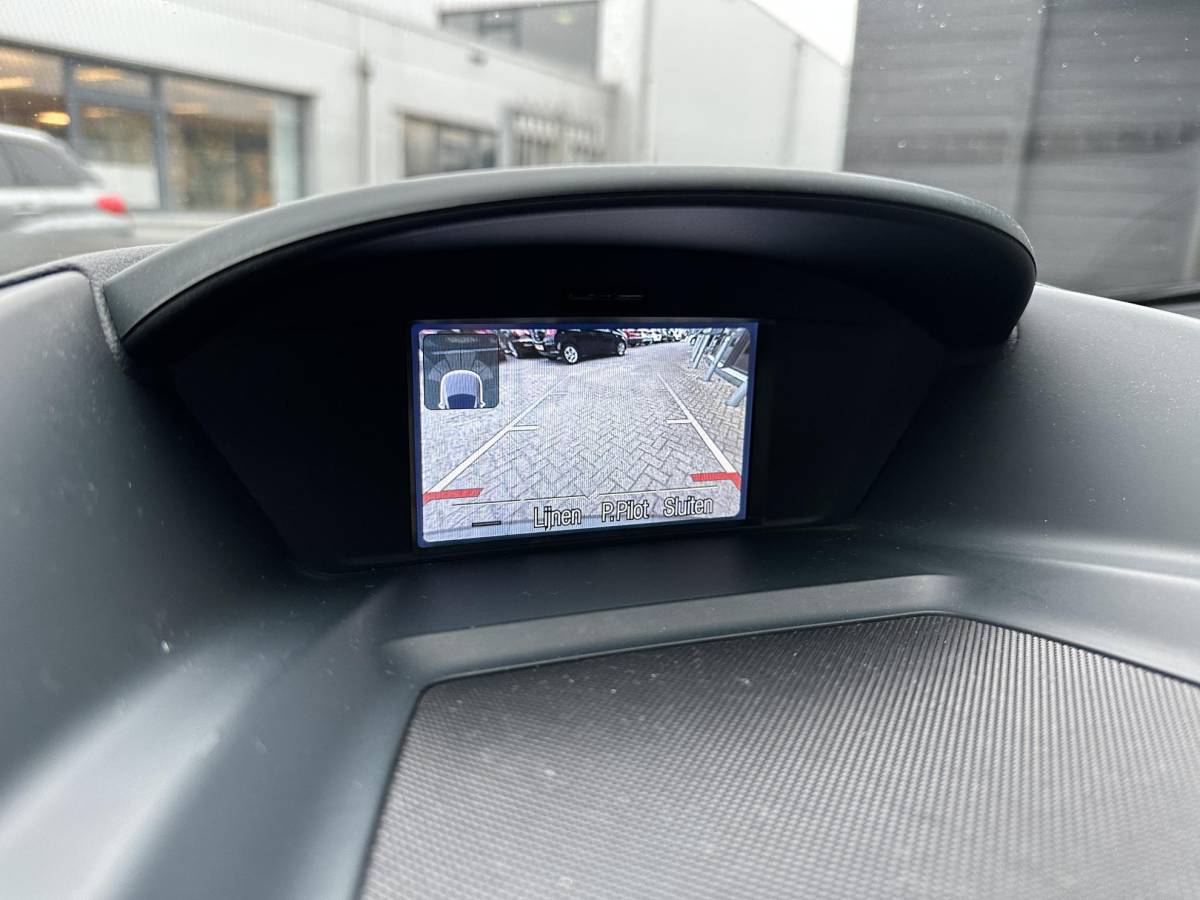 Ford C-MAX Ford C-Max 1.0 Edition Plus 125PK | Dealeronderhouden | Zeer Nette Staat! | NL AUTO | Achteruitrijcamera | Navigatie | Voorruitverwarming | Climate Control | Parkeersensoren Voor en Achter |