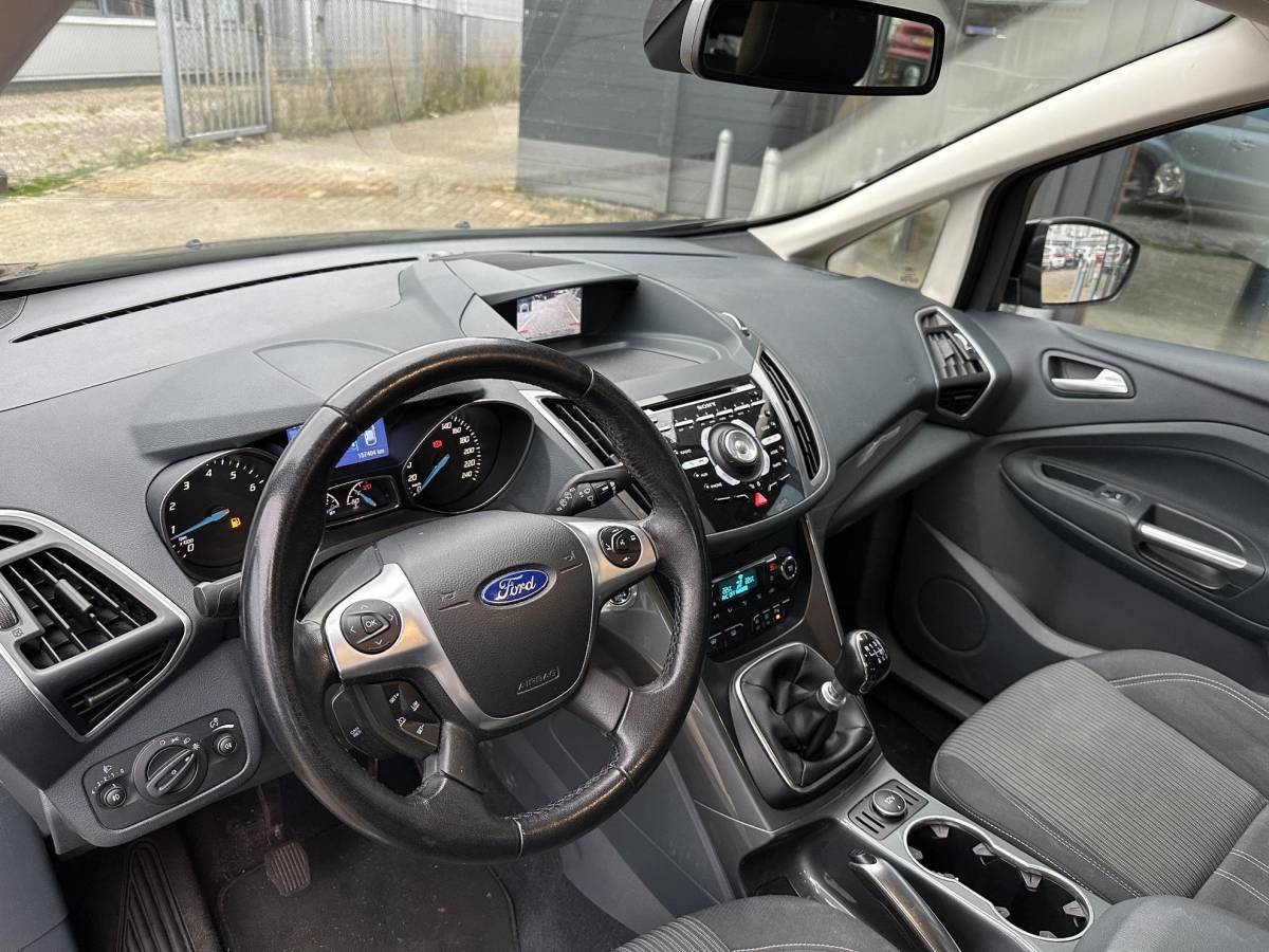 Ford C-MAX Ford C-Max 1.0 Edition Plus 125PK | Dealeronderhouden | Zeer Nette Staat! | NL AUTO | Achteruitrijcamera | Navigatie | Voorruitverwarming | Climate Control | Parkeersensoren Voor en Achter |