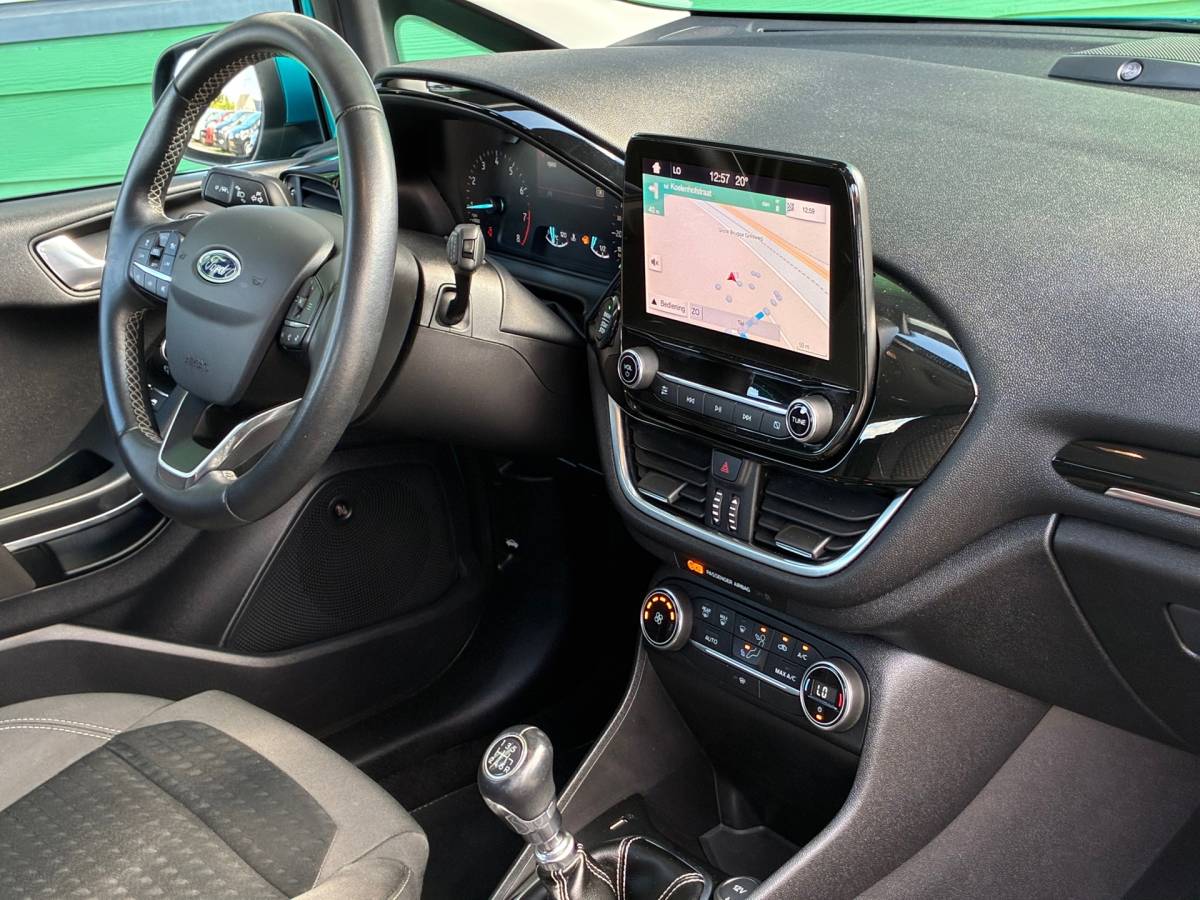 Ford Fiesta Ford Fiesta 1.0 EcoBoost Titanium|1e Eigenaar|Camera|Navigatie|CruiseControl|Climatronic|Trekhaak|NAP|