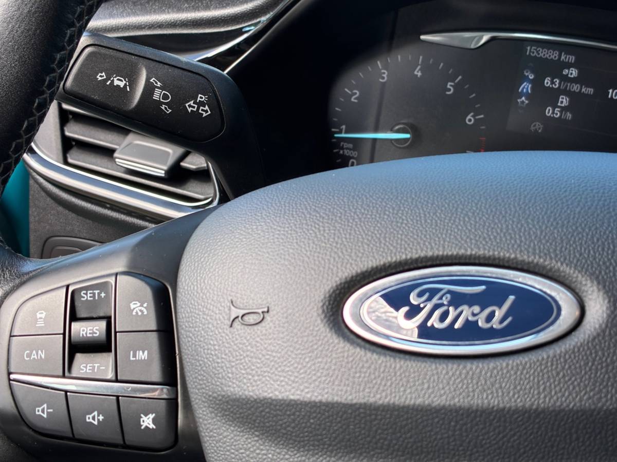 Ford Fiesta Ford Fiesta 1.0 EcoBoost Titanium|1e Eigenaar|Camera|Navigatie|CruiseControl|Climatronic|Trekhaak|NAP|