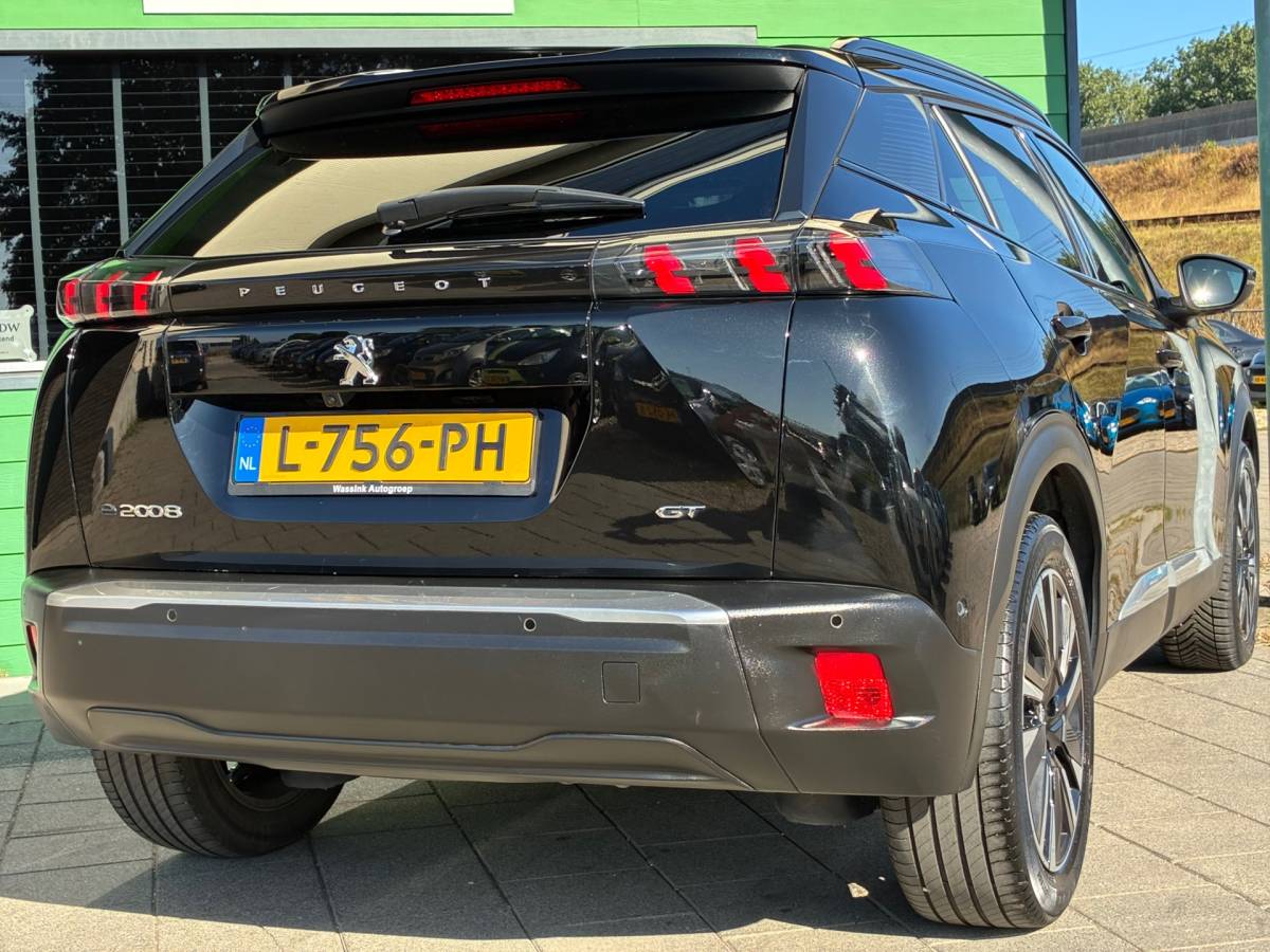 Peugeot e-2008 Peugeot E-2008 EV GT Pack 50 kWh|2e Eigenaar|Camera|Navigatie|PDC|CruiseControl|Climatronic|NAP|