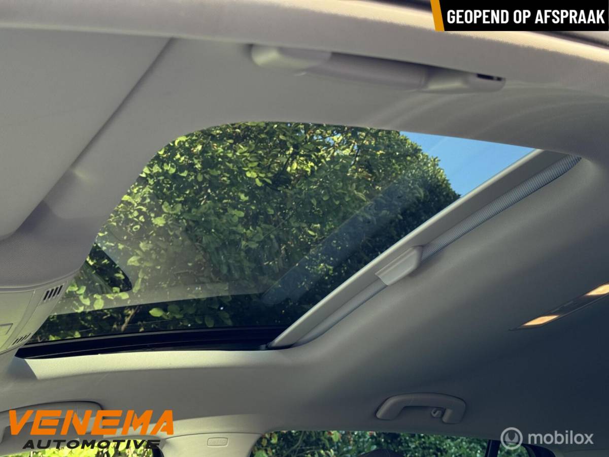 Volkswagen Golf VW Golf 1.5 TSI 150pk DSG IQ.DRIVE |1e Eig.|Pano |Dealer