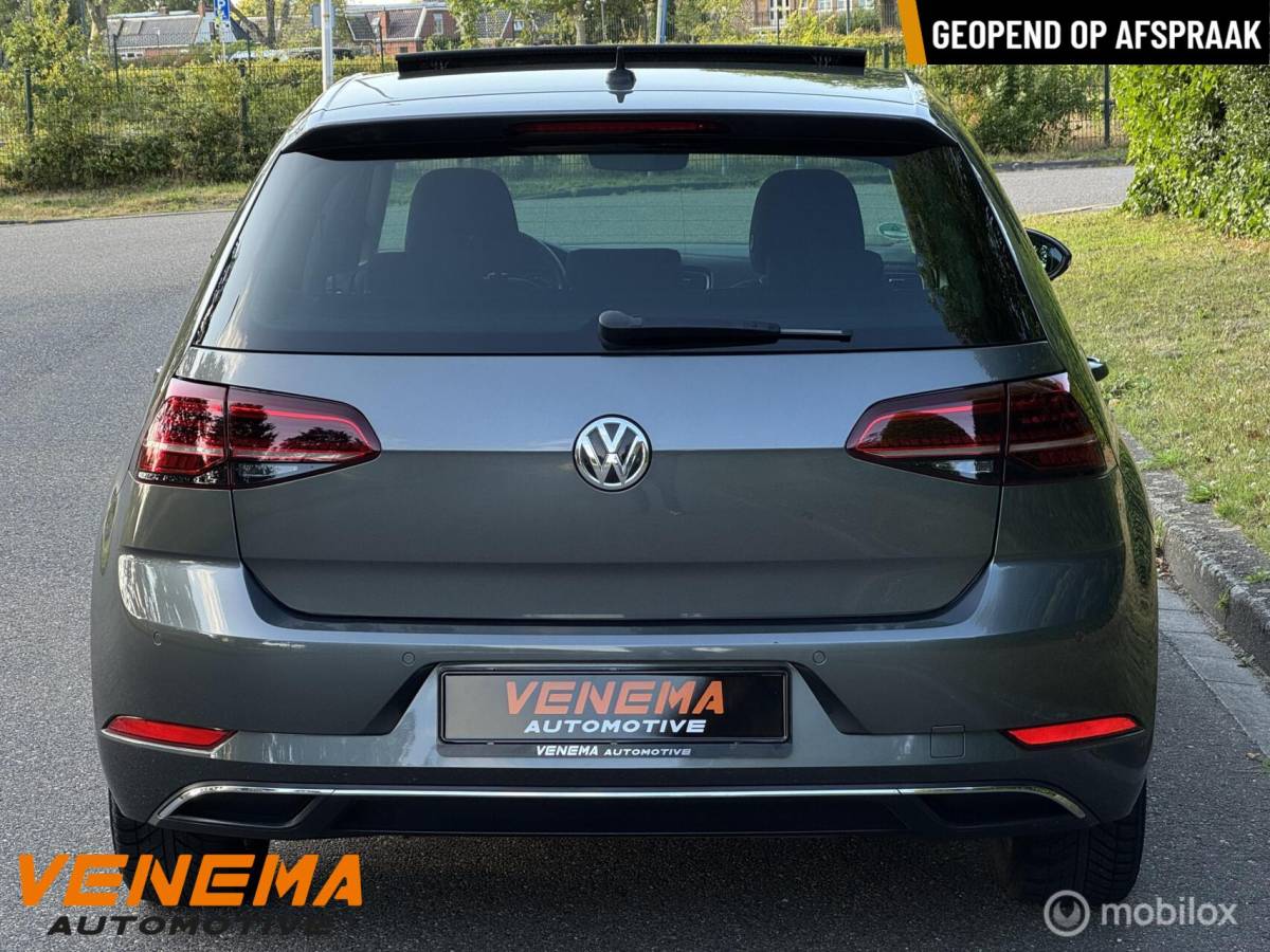 Volkswagen Golf VW Golf 1.5 TSI 150pk DSG IQ.DRIVE |1e Eig.|Pano |Dealer