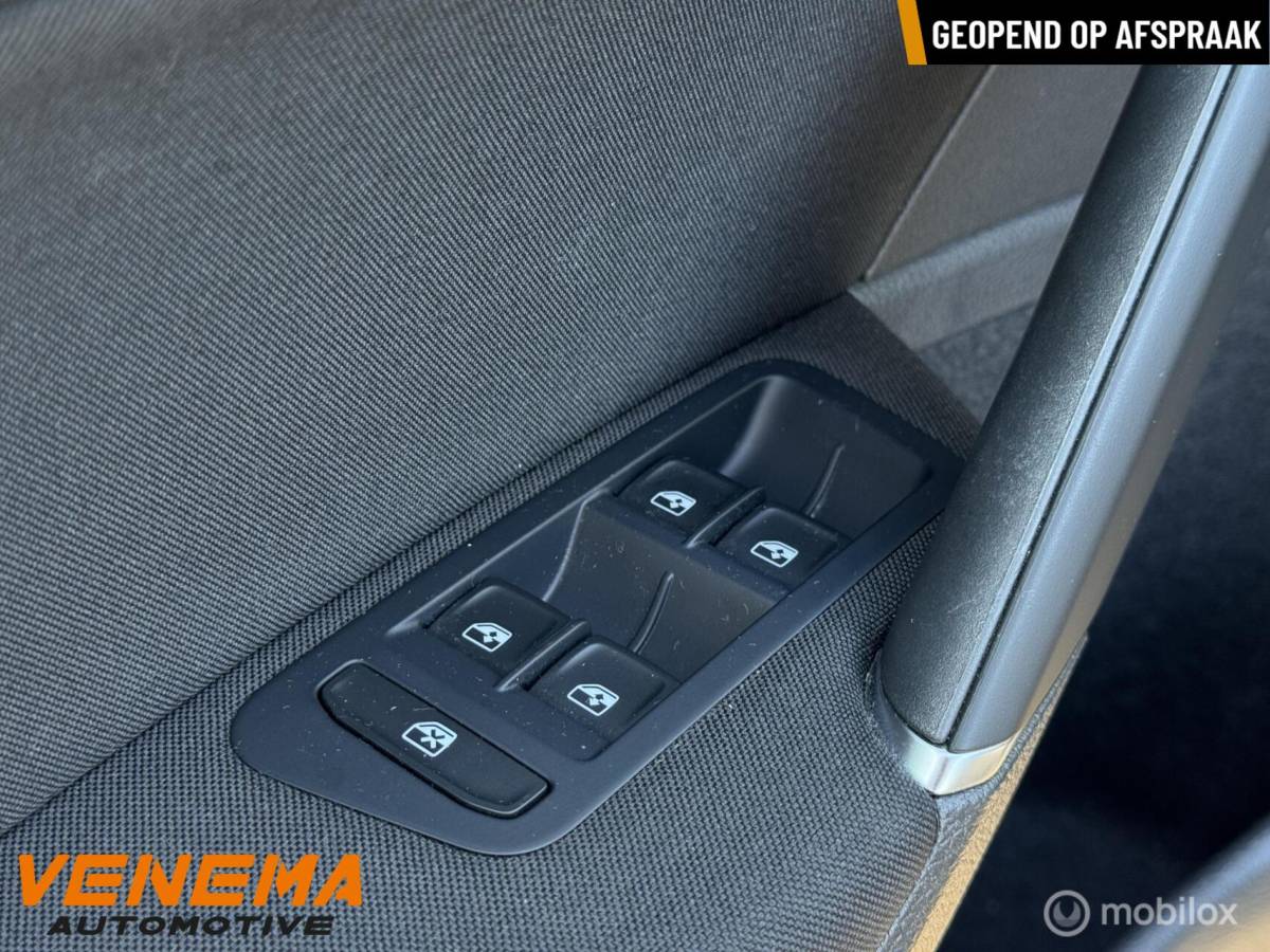 Volkswagen Golf VW Golf 1.5 TSI 150pk DSG IQ.DRIVE |1e Eig.|Pano |Dealer