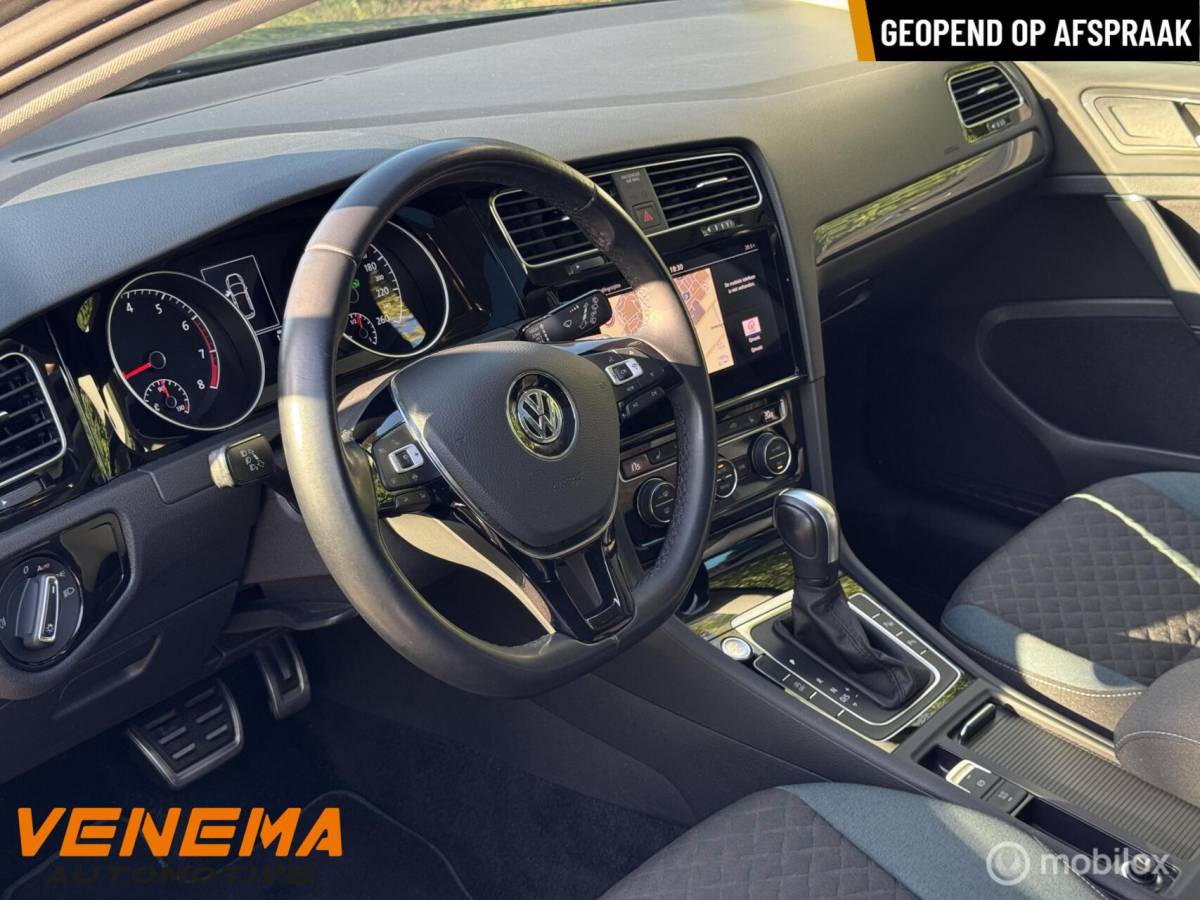 Volkswagen Golf VW Golf 1.5 TSI 150pk DSG IQ.DRIVE |1e Eig.|Pano |Dealer