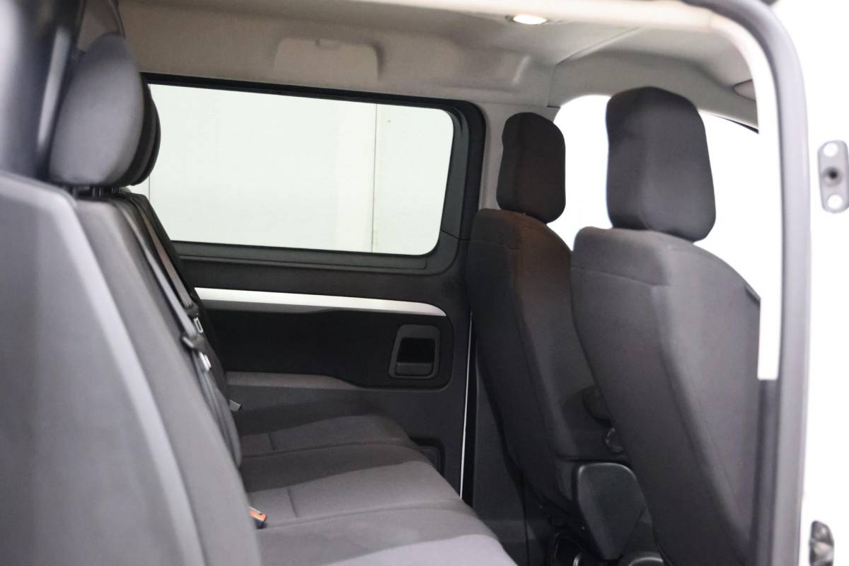 Opel Vivaro Opel Vivaro 2.0 CDTI L3H1 LANG DC DUBBEL CABINE AUTOMAAT