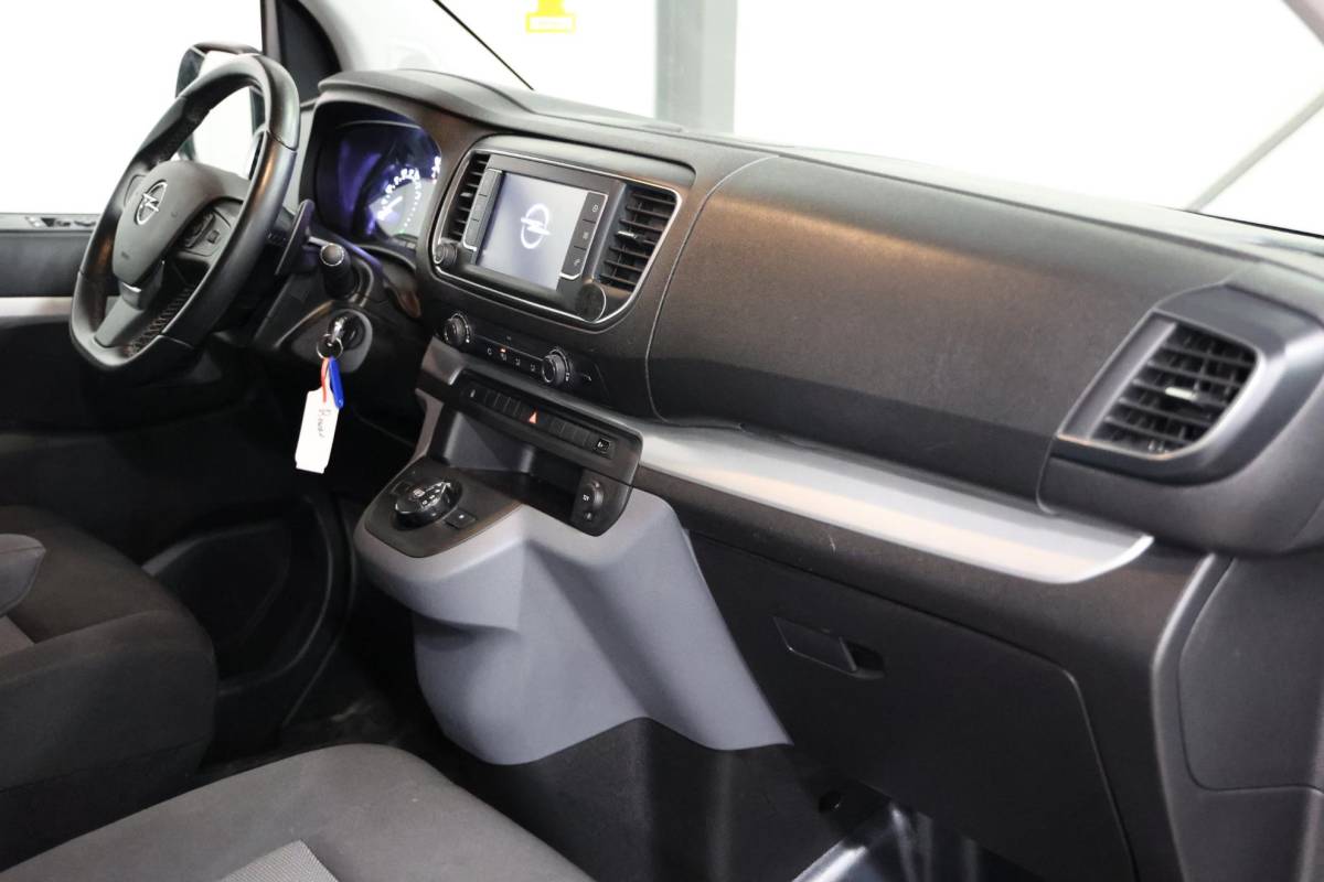 Opel Vivaro Opel Vivaro 2.0 CDTI L3H1 LANG DC DUBBEL CABINE AUTOMAAT