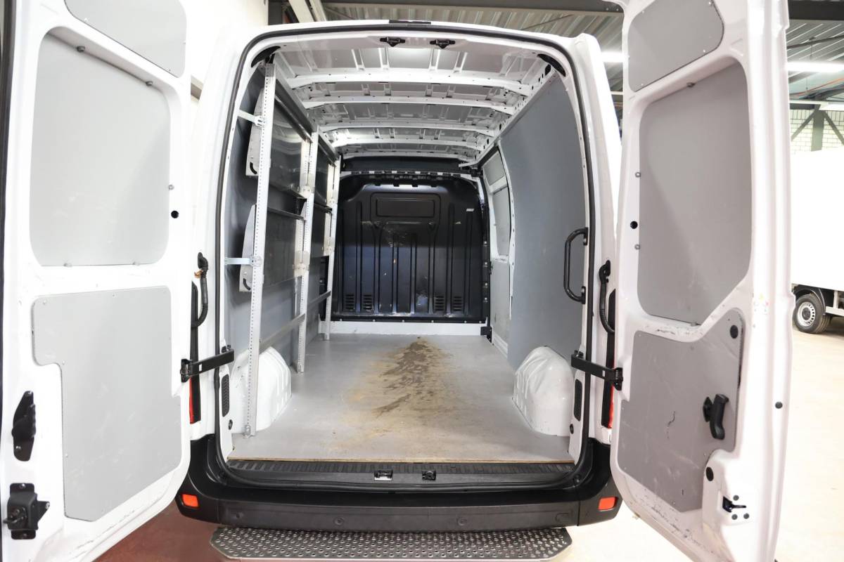Opel Movano Opel Movano 2.3 Turbo L3H2 POST NL SCHAPPEN